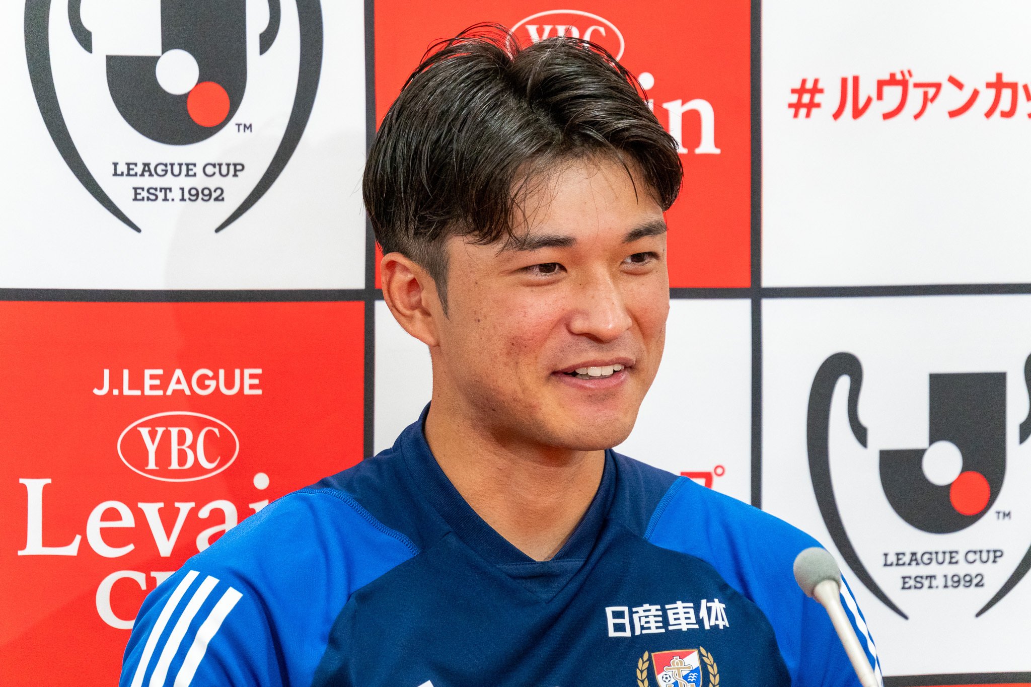 横浜F・マリノス 山根陸 ニューヒーロー賞受賞記念 ニットマフラー Jリーグ 山根陸選手2024JリーグYBCルヴァンカップニューヒーロー賞受賞の