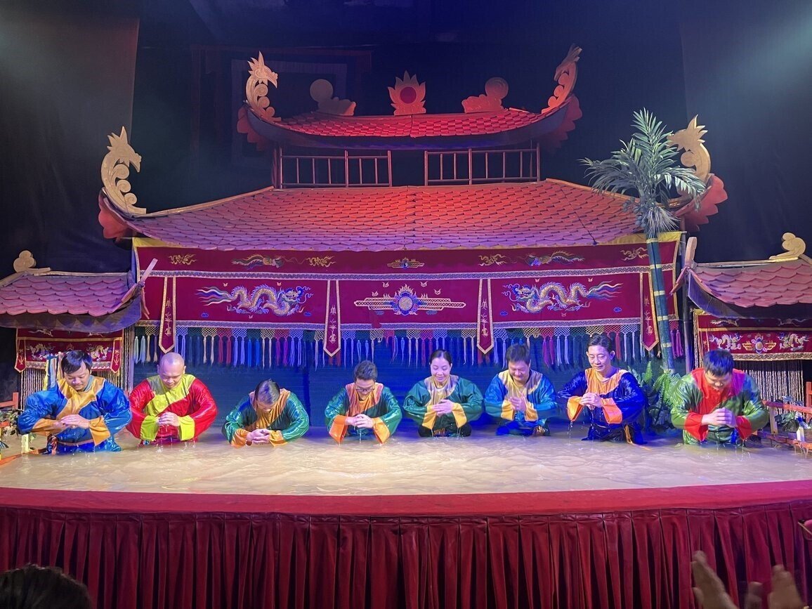 ホーチミンで観た水上人形劇は、その仕草を思い出すだけで笑みが