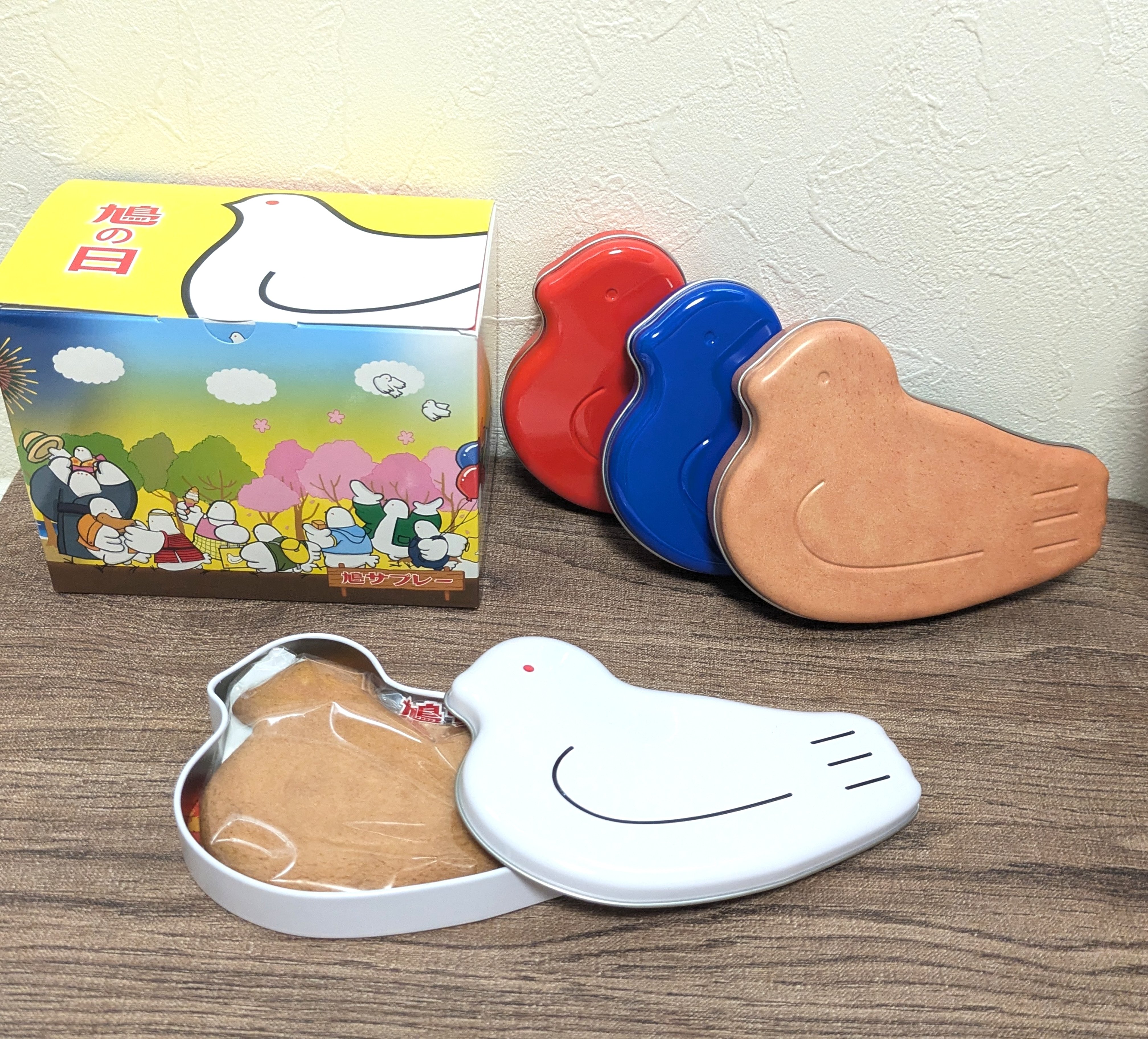 鳩サブレー1枚が入る専用缶を限定発売｜一葉