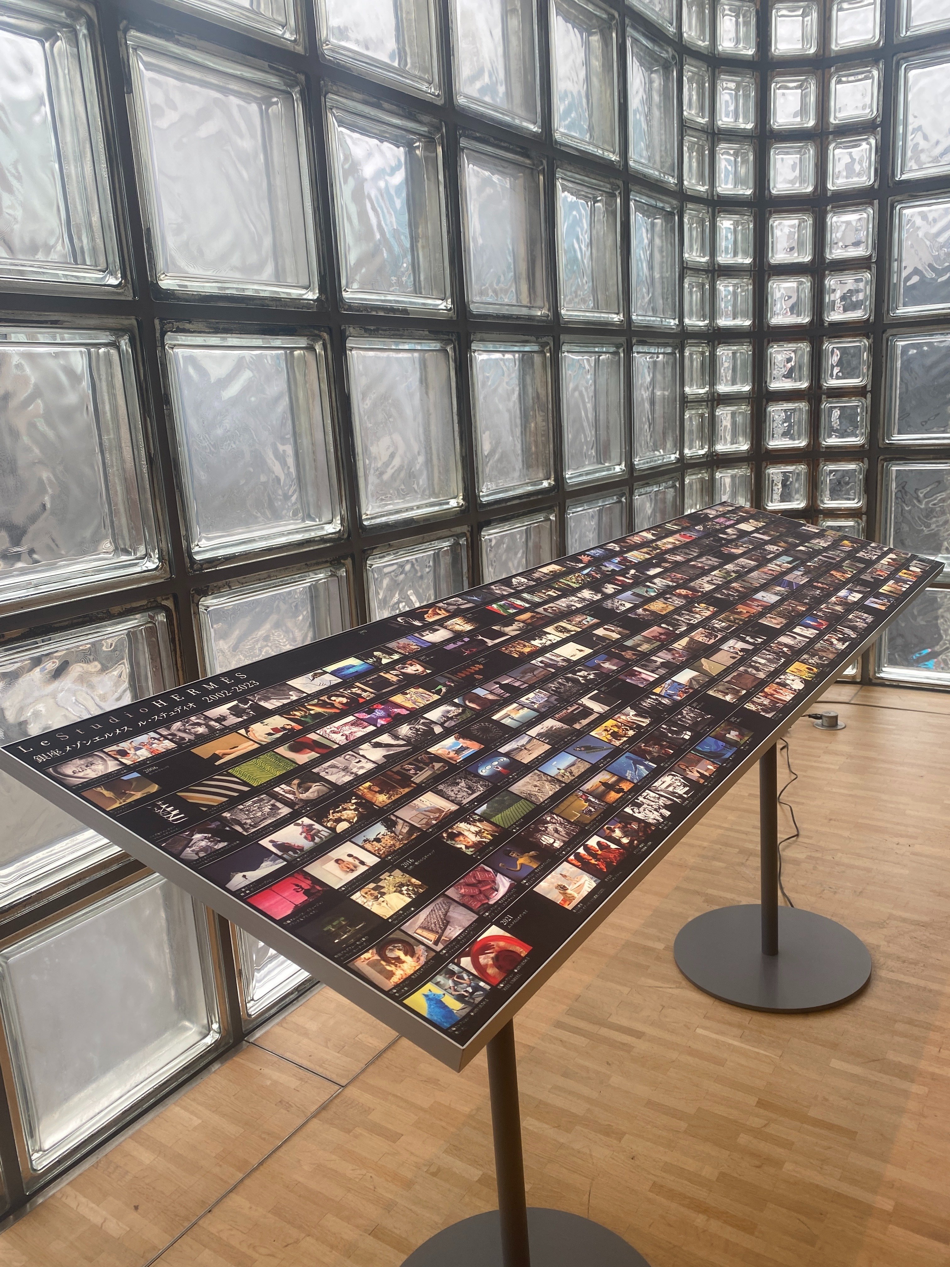 天翔ける馬を銀座メゾンエルメスの「ル・ステュディオ」で〜10月の