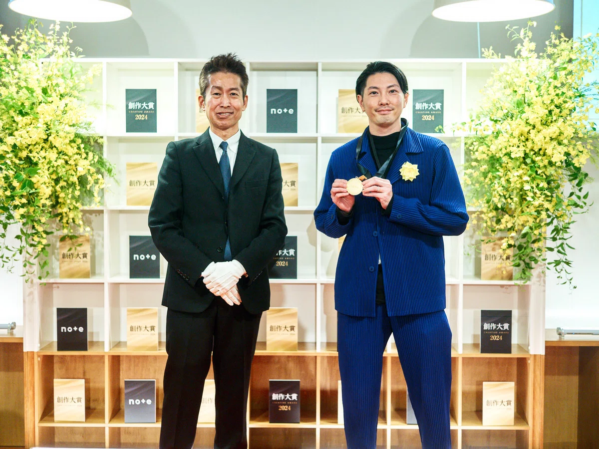 note代表の加藤(左)と鷲尾岳さん(右)