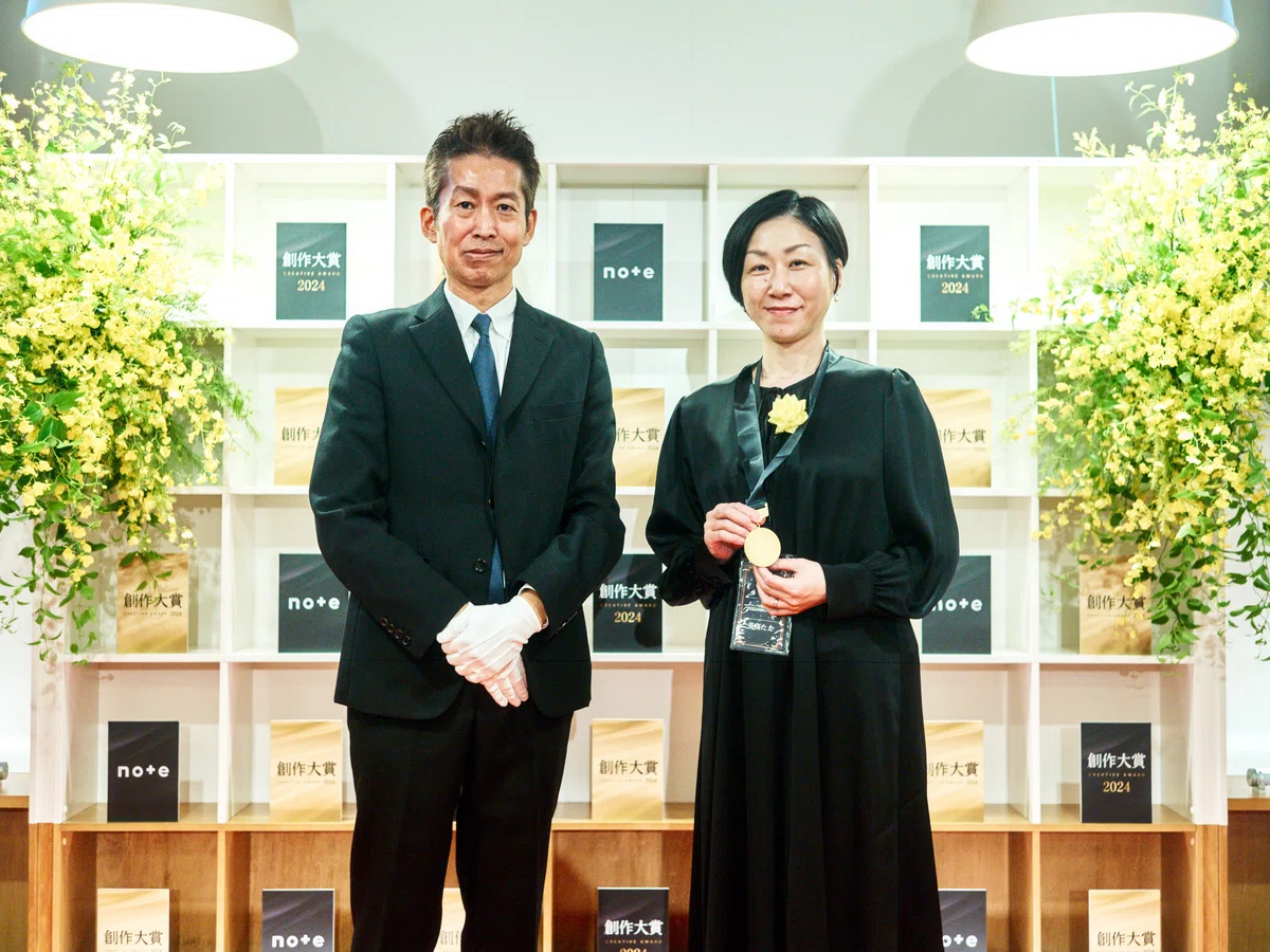note代表の加藤(左)と美窪たえさん(右)