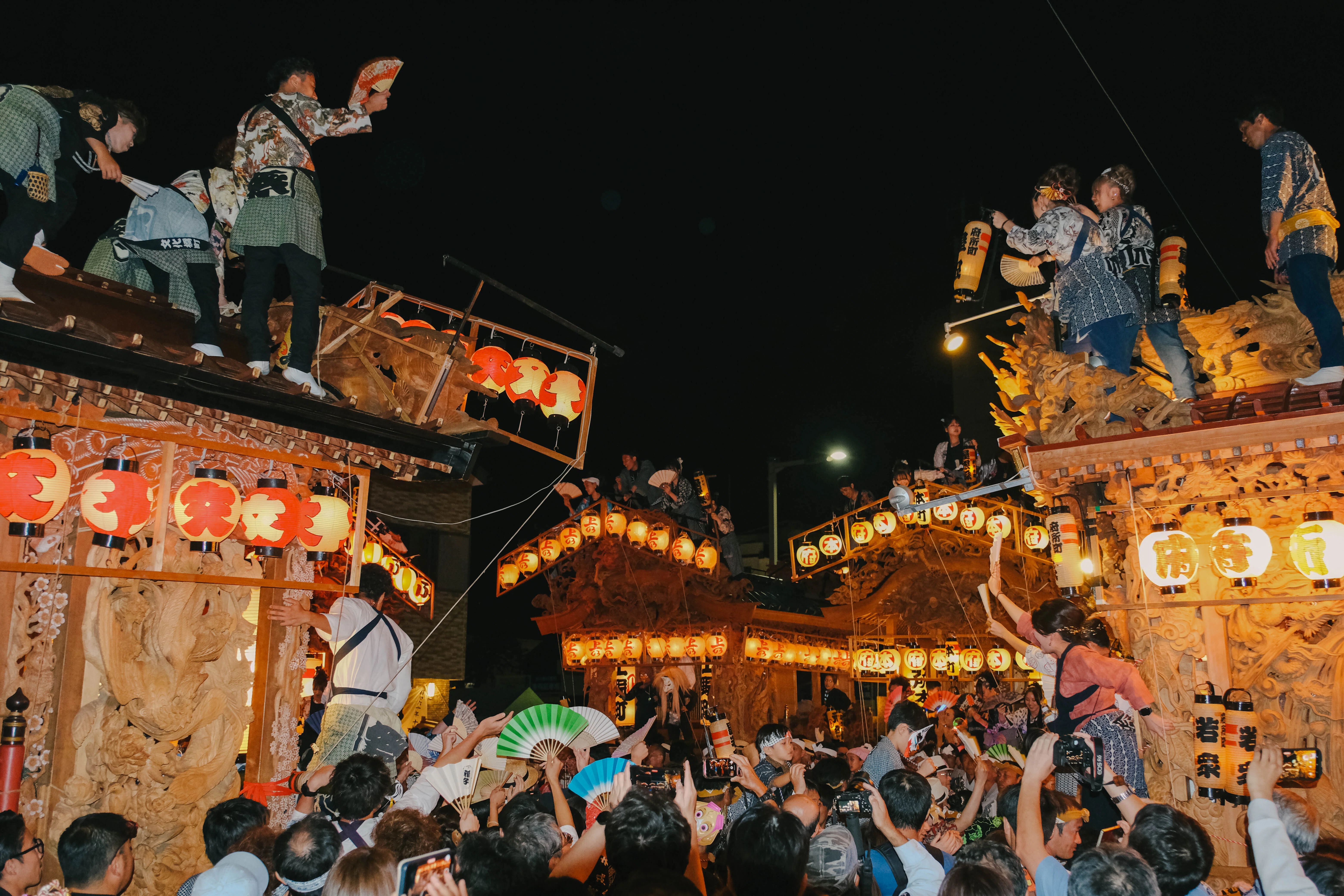 豪華絢爛な彫刻屋台が共演する鹿沼秋祭り｜写真とお祭り旅 / ミスミタクマ