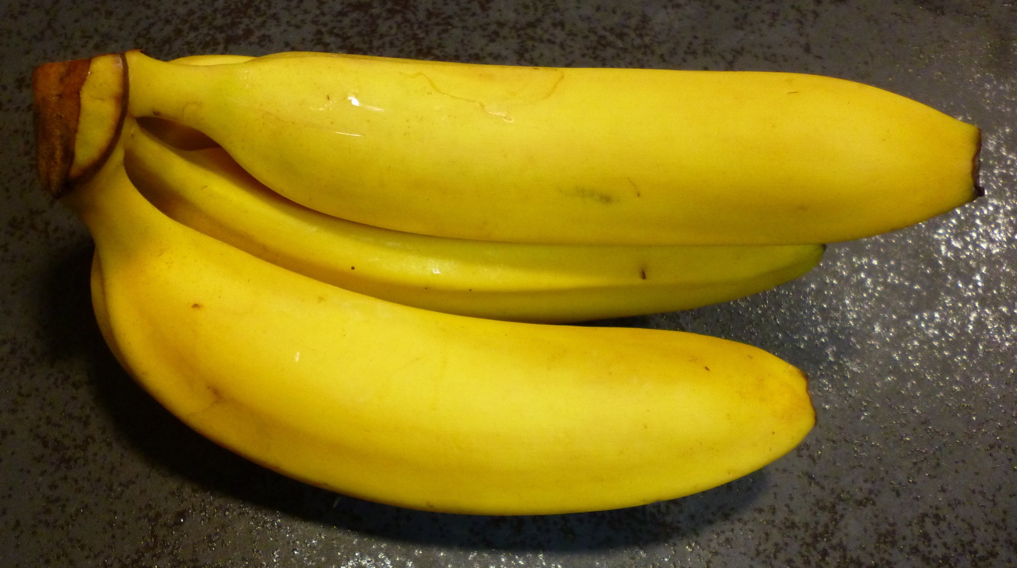 バナナ ブラックサポテ1個／カニステル（オーバル）1個／アップルバナナ1kg