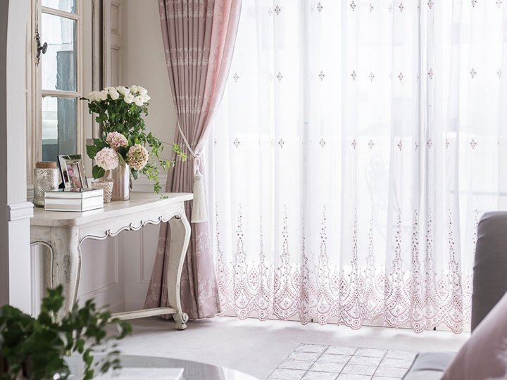 シャビーシック」のカーテン特集｜dowdow