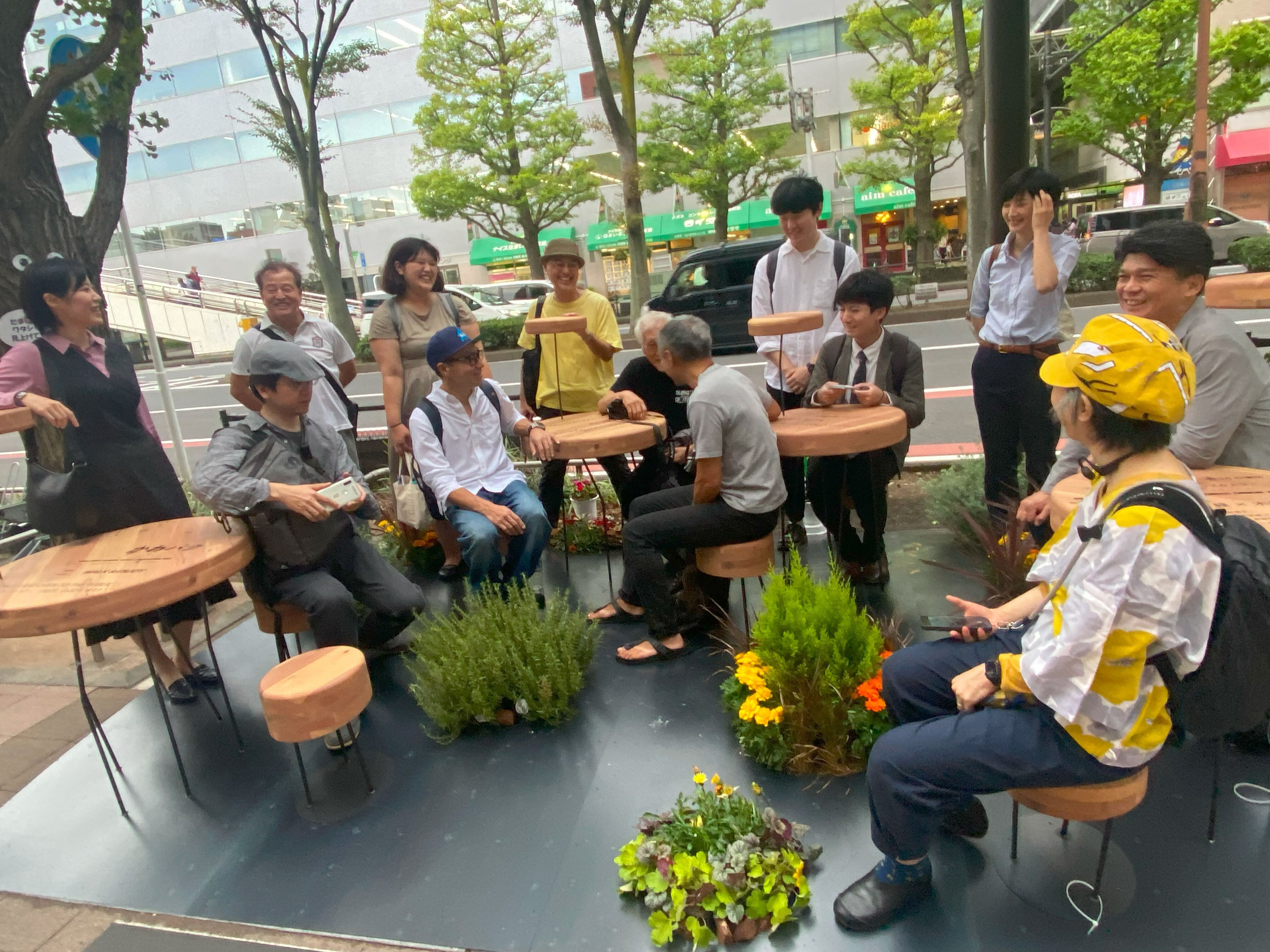 パブリックデザイン】ポストモダン ラボラトリー スツール 公共 学校椅子