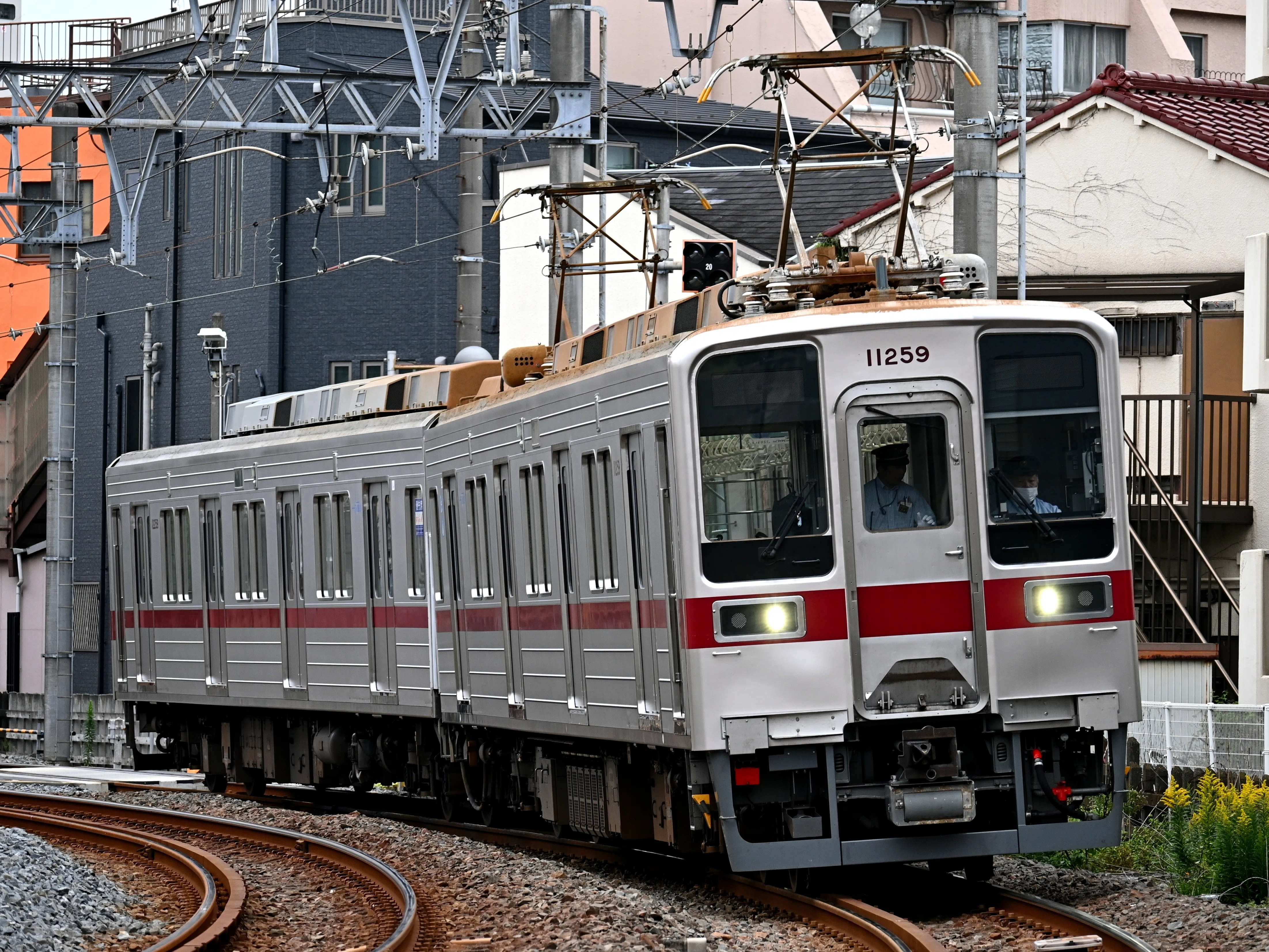 東武亀戸線に新たな動き 10050系 試運転開始！｜隣の芝生は隣の芝生
