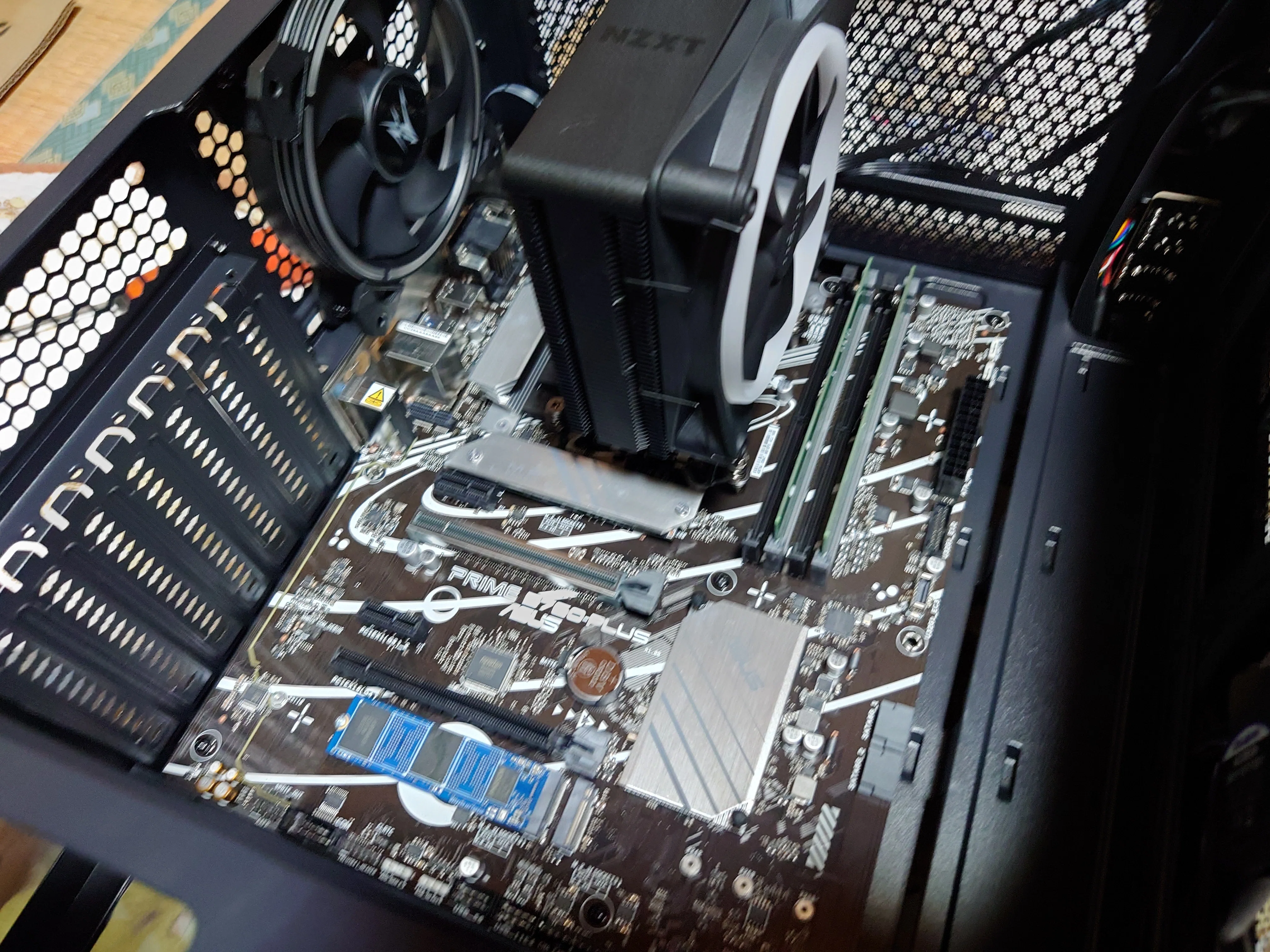 Zalman PCケース TUF GAMING マザーボード Zalman PCケース TUF GAMING マザーボード Custom PC] The cheapest PC