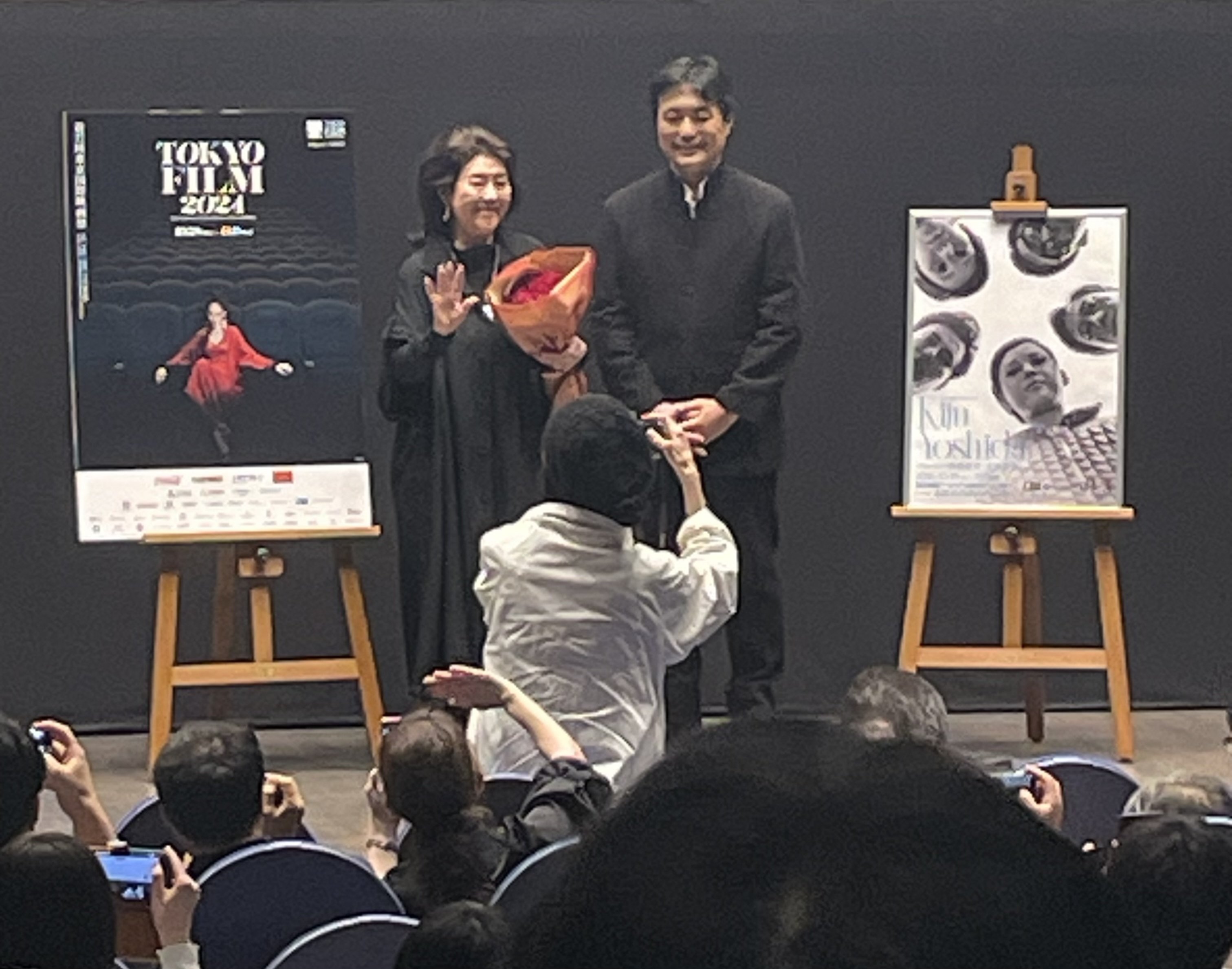 秋津温泉 吉田喜重/岡田茉莉子サイン入りDVD Amazon.co.jp: 秋津温泉 [VHS] : 岡田茉莉子, 吉田喜重, 岡田茉莉子: DVD