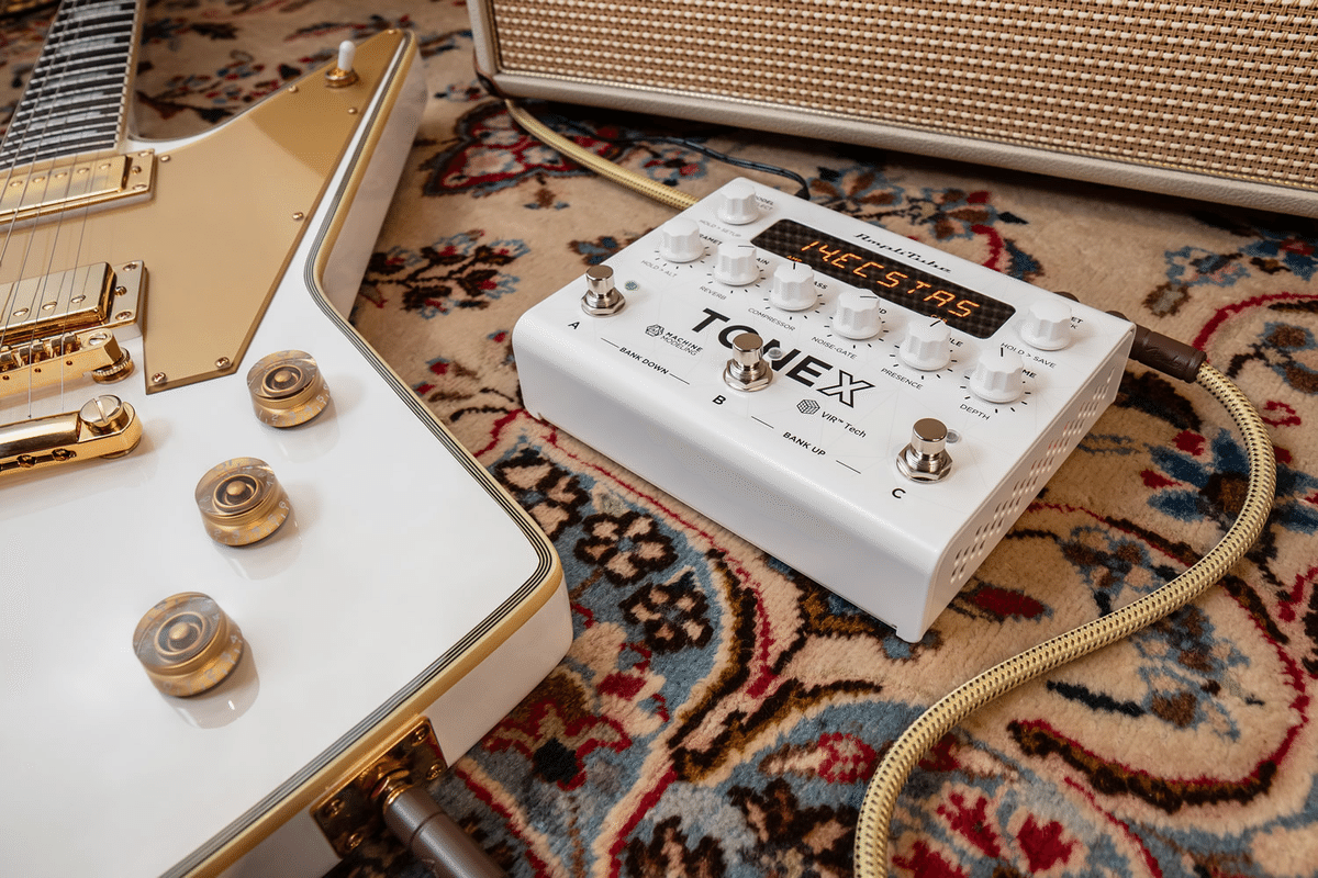 TONEX Pedalの2周年記念モデルが、限定色(ホワイト)を纏って TONEX Pedalの2周年記念モデルが、限定色(ホワイト)を纏って