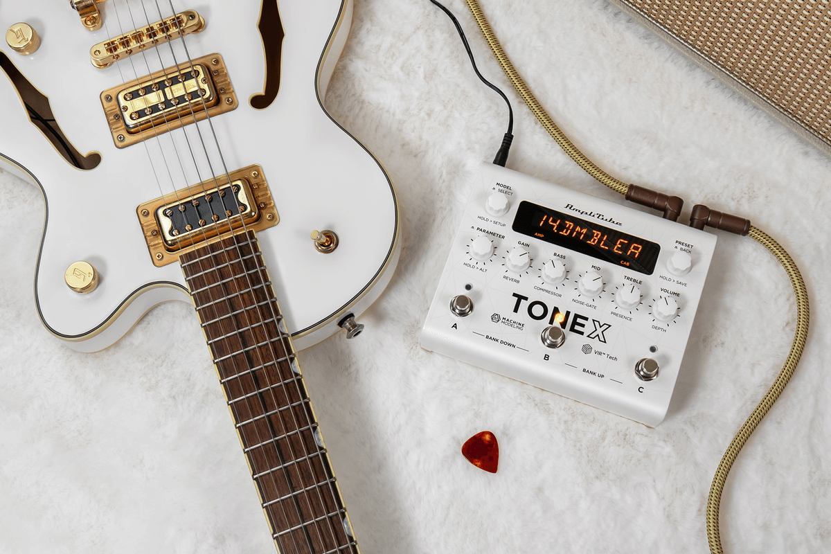 TONEX Pedalの2周年記念モデルが、限定色(ホワイト)を纏って TONEX Pedalの2周年記念モデルが、限定色(ホワイト)を纏って
