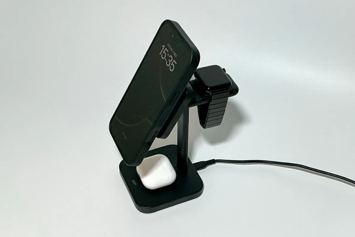 ESR Qi2 3 in 1 ワイヤレス充電器（CryoBoost搭載）レビュー：Apple 