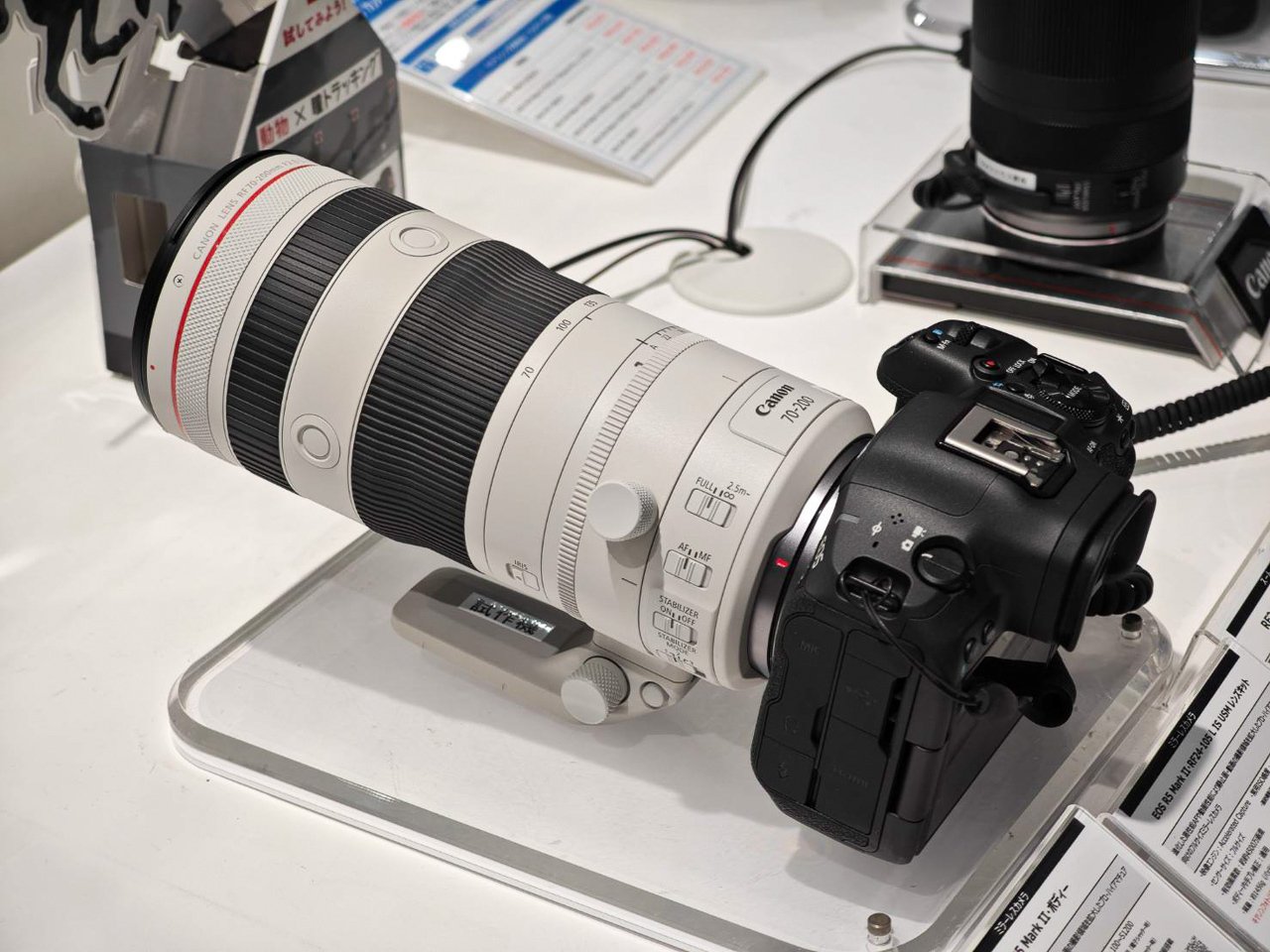 Canon「RF70-200mm F2.8 L IS USM Z」発表!! 軽いです Canon「RF70-200mm F2.8 L IS USM Z」発表!! 軽いです