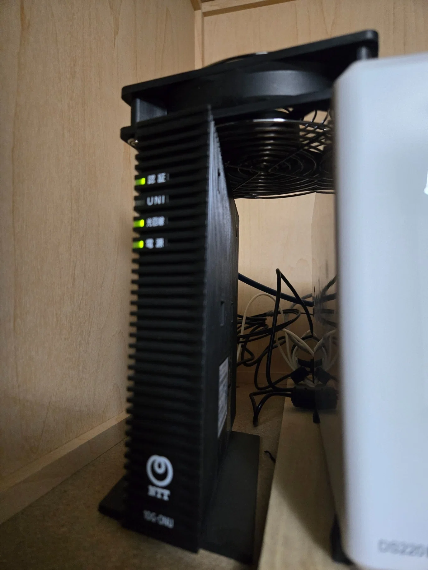 10GポートがリンクダウンしまくるXG-100NEを交換｜みけねこ！ワークス