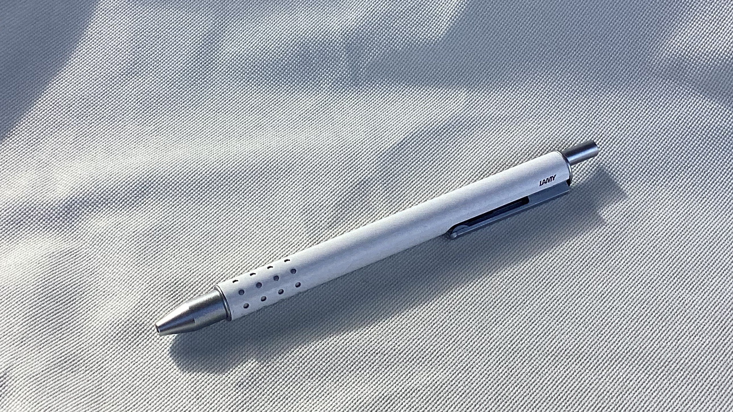 Re : 筆箱紹介 Ⅰ ,｜楓川 ⌒ 。