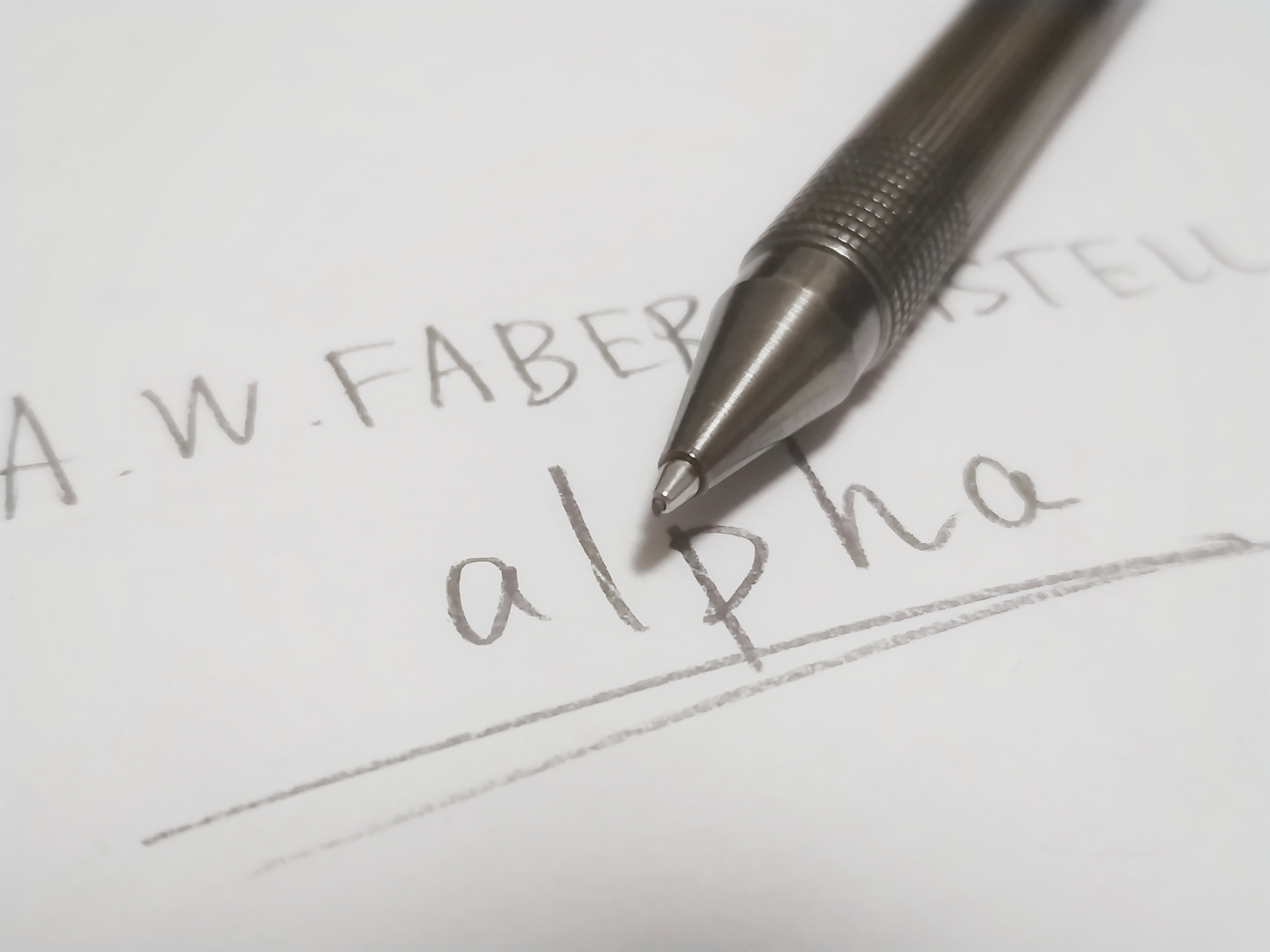 Faber-Castell alpha-matic レビュー｜おしっこの匂い大好きマン