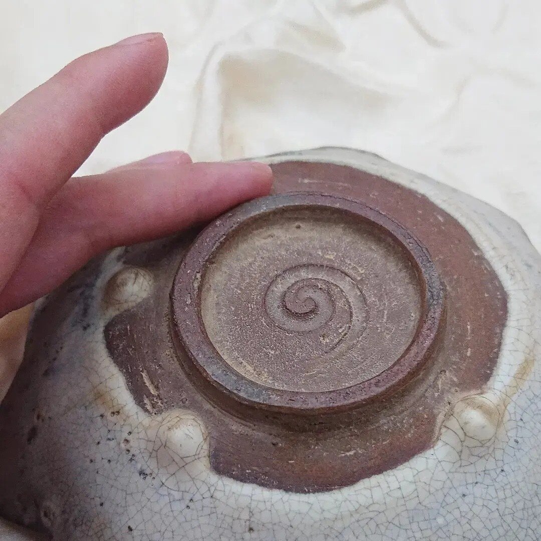 小代焼か上野焼か? 白釉葉形向付(藁灰釉楓形皿)|小代焼中平窯 小代焼か上野焼か? 白釉葉形向付(藁灰釉楓形皿)|小代焼中平窯
