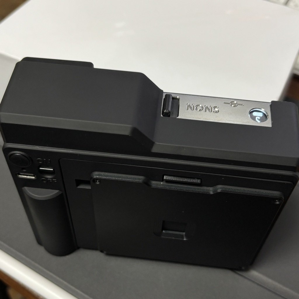 Hasselbladでチェキ、NONS Instant Back NIB-H1を使ってみる。｜S K