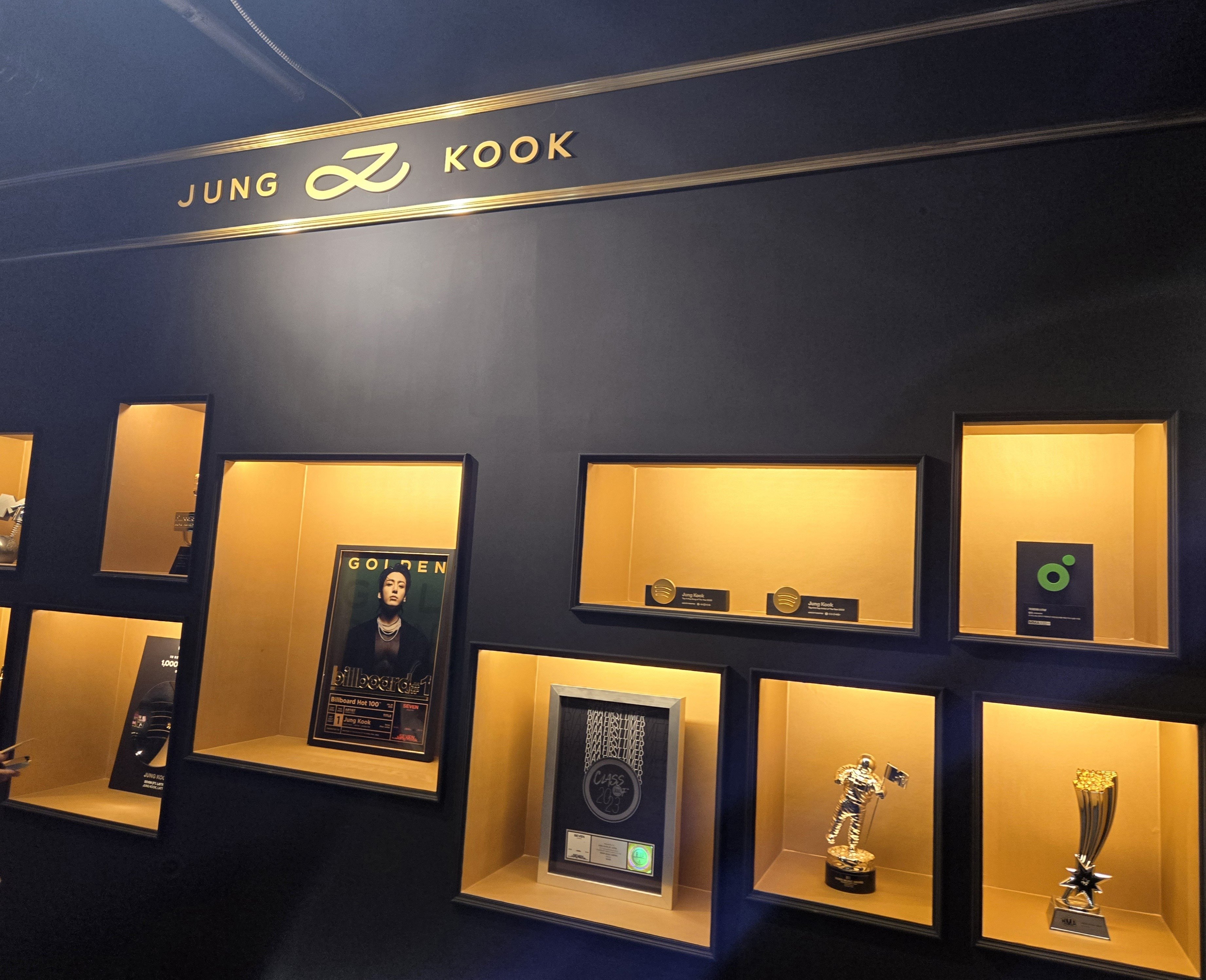 GOLDEN THE MOMENTS』Jung Kook's solo exhibition in seoul に行っ