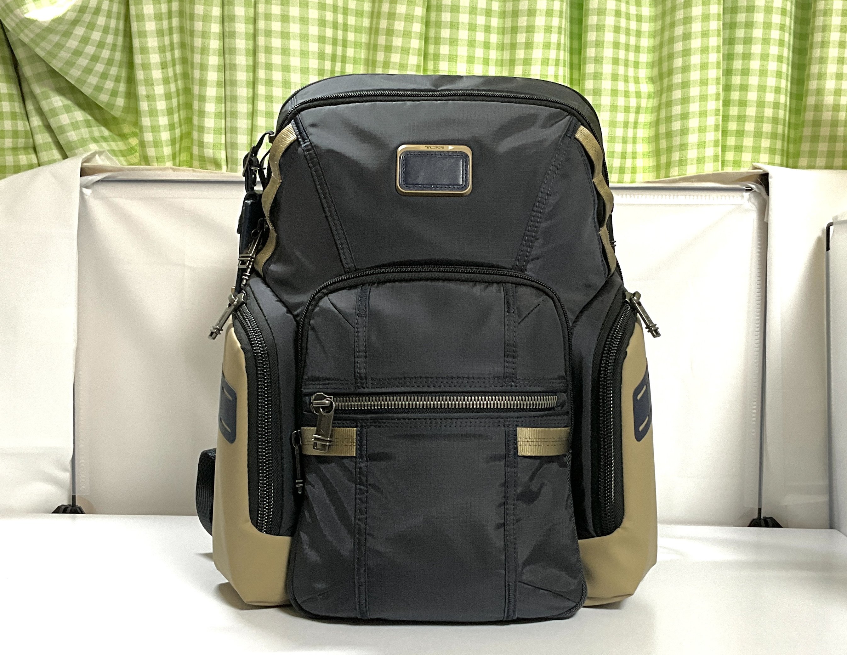 検証】 TUMIの「ALPHA BRAVO ナヴィゲーション」の偽物？を写真から