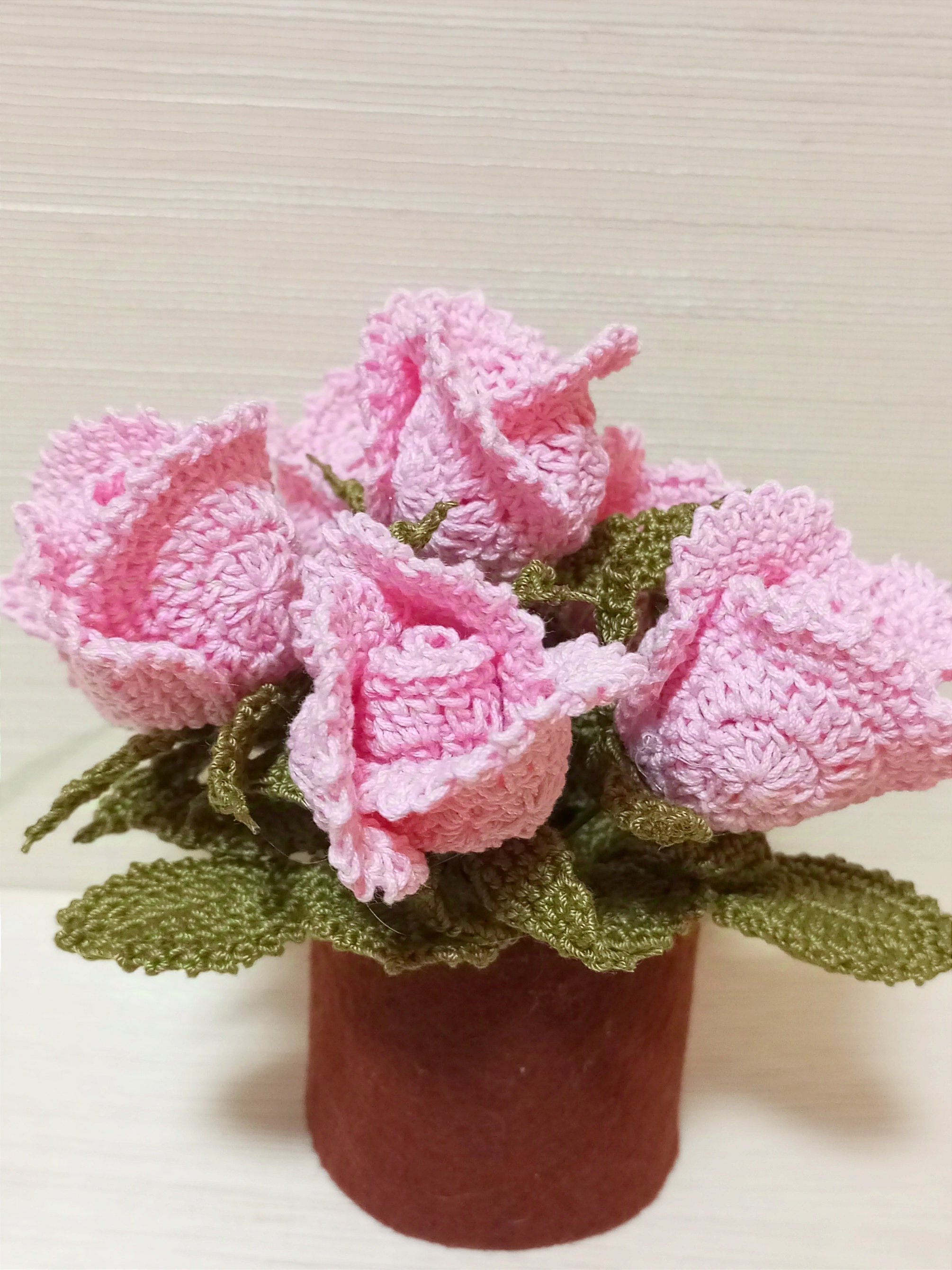 薔薇のお花モチーフ付き方眼編みドイリー＊ハンドメイドレース