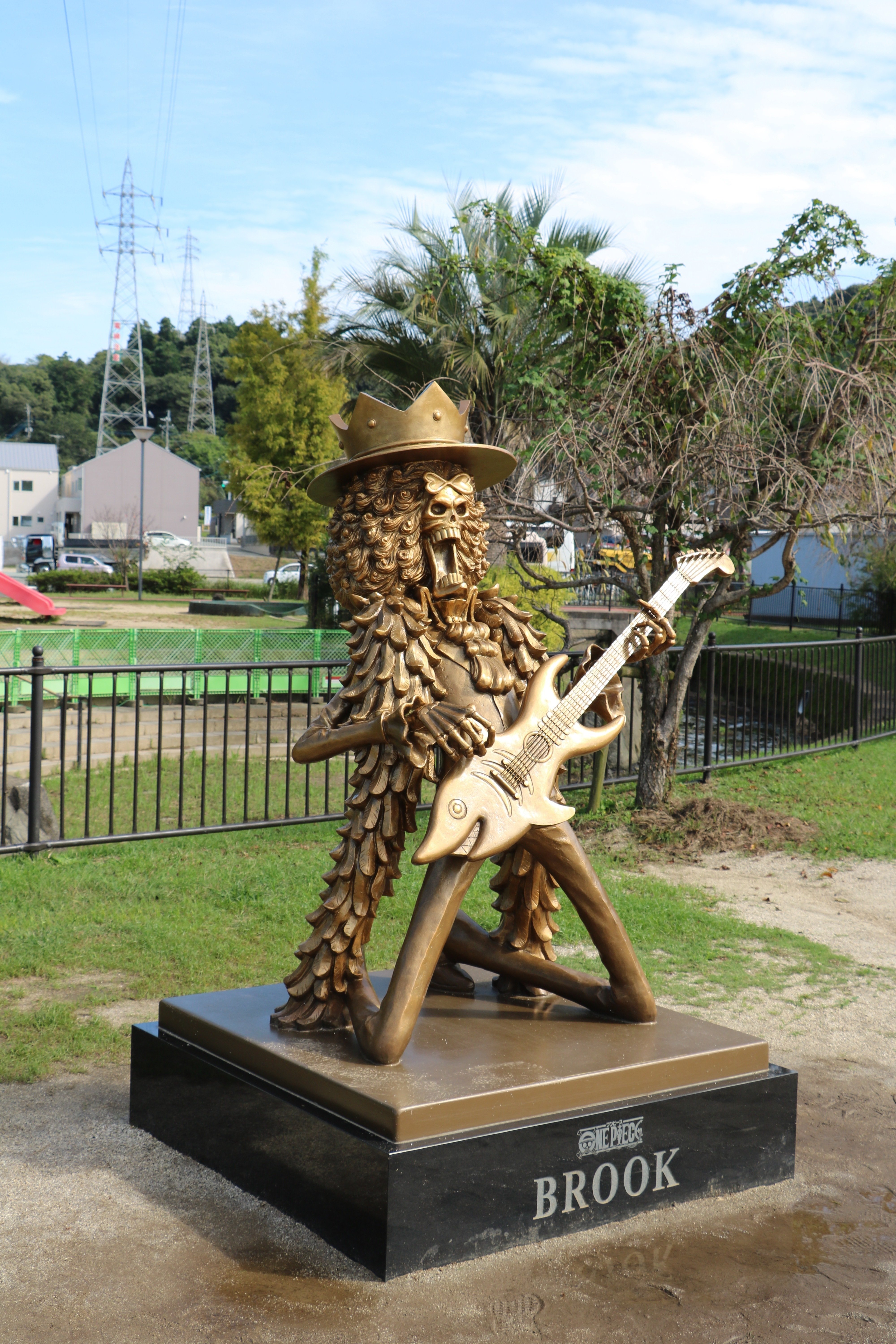 ワンピース像スタンプラリー｜鉄観音重工