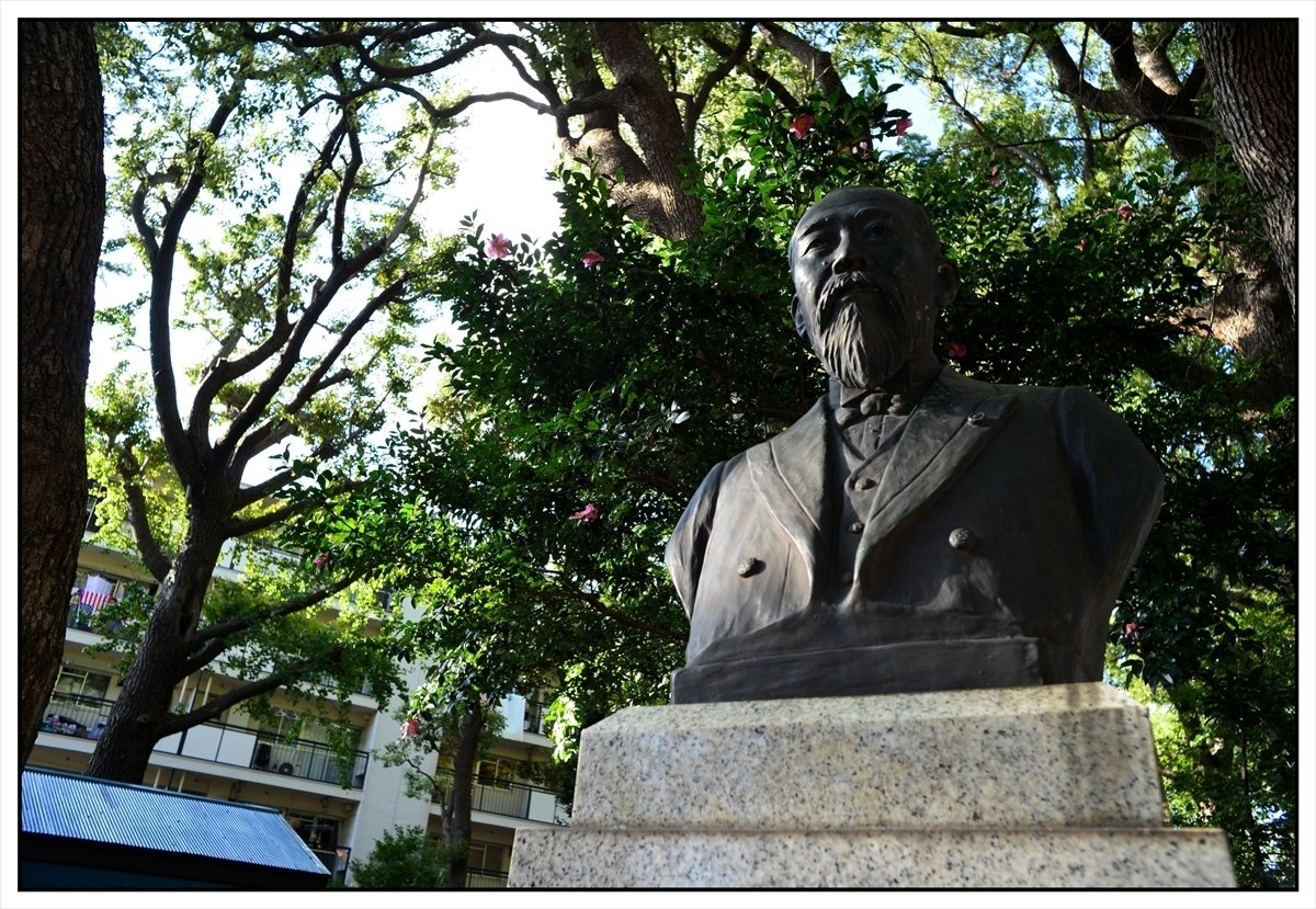 本山白雲の伊藤博文像｜大山 格