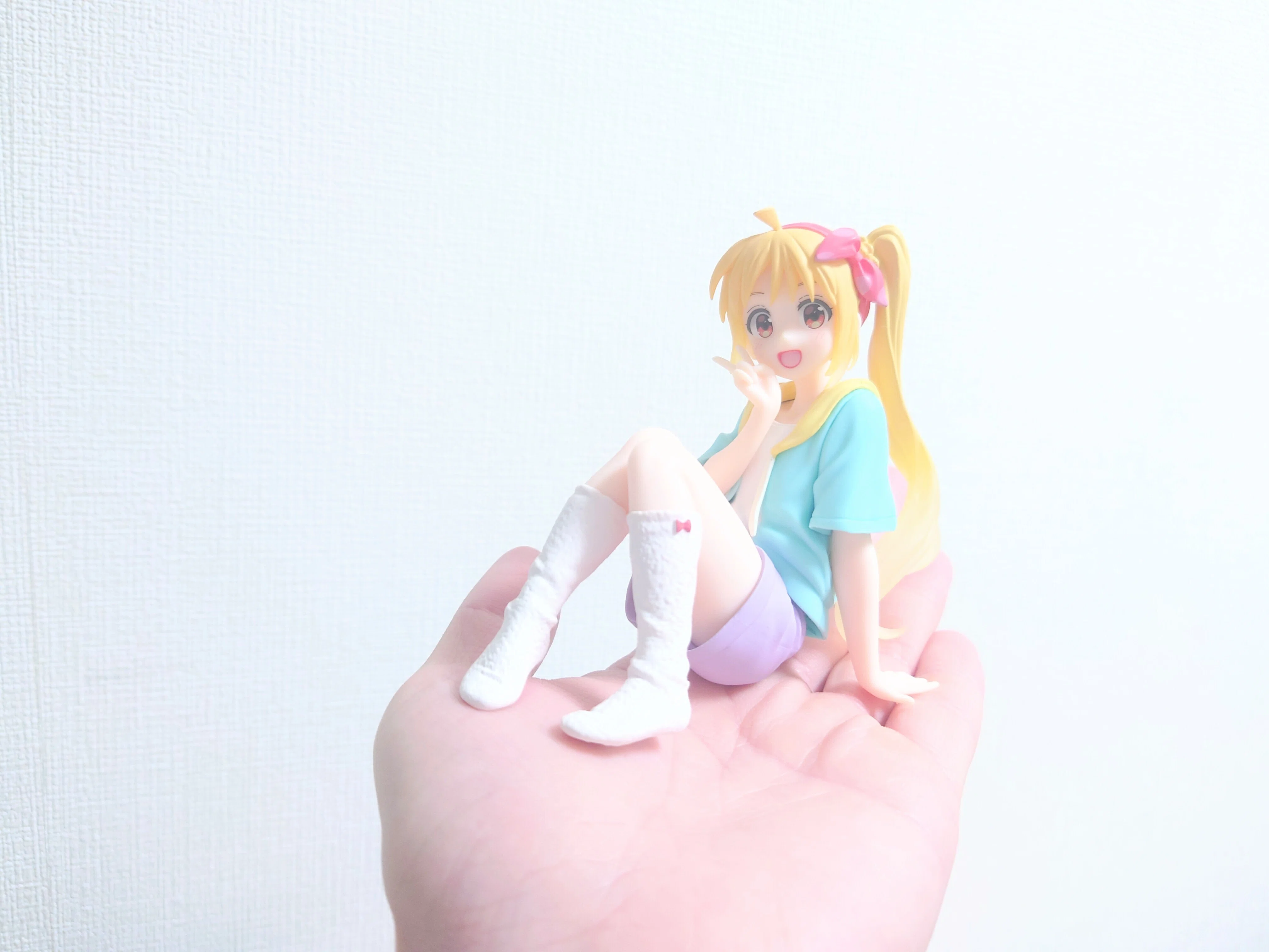 アニメ『ぼっち・ざ・ろっく！』Desktop Cute 伊地知虹夏 レビュー