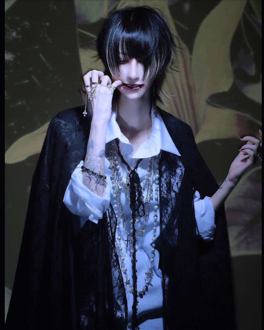 11/03( ᐡт т)ゆきむら。さんのインスタ写真✨｜🔪🔪🔪