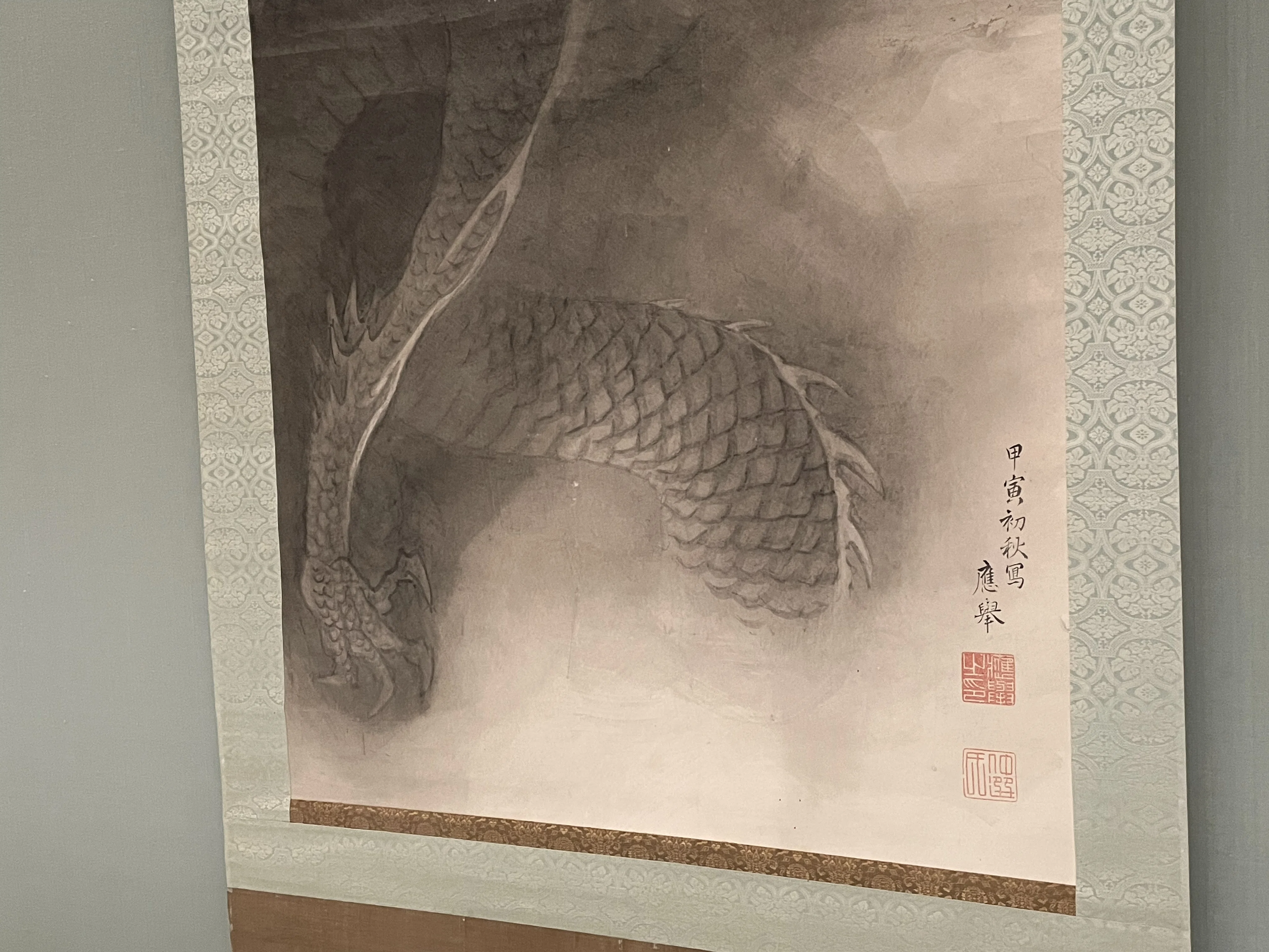 No5830 掛軸　印刷工芸　円山応挙　「雲龍図」　紙本　共箱　日本画　送料無料 円山応挙が龍を描くと、こうなる……《龍唫起雲図（りゅうきん きうんず
