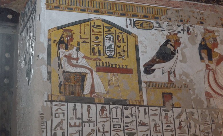 古代エジプトの王妃たち - ネフェルタリの壮麗な墓に見る王妃の