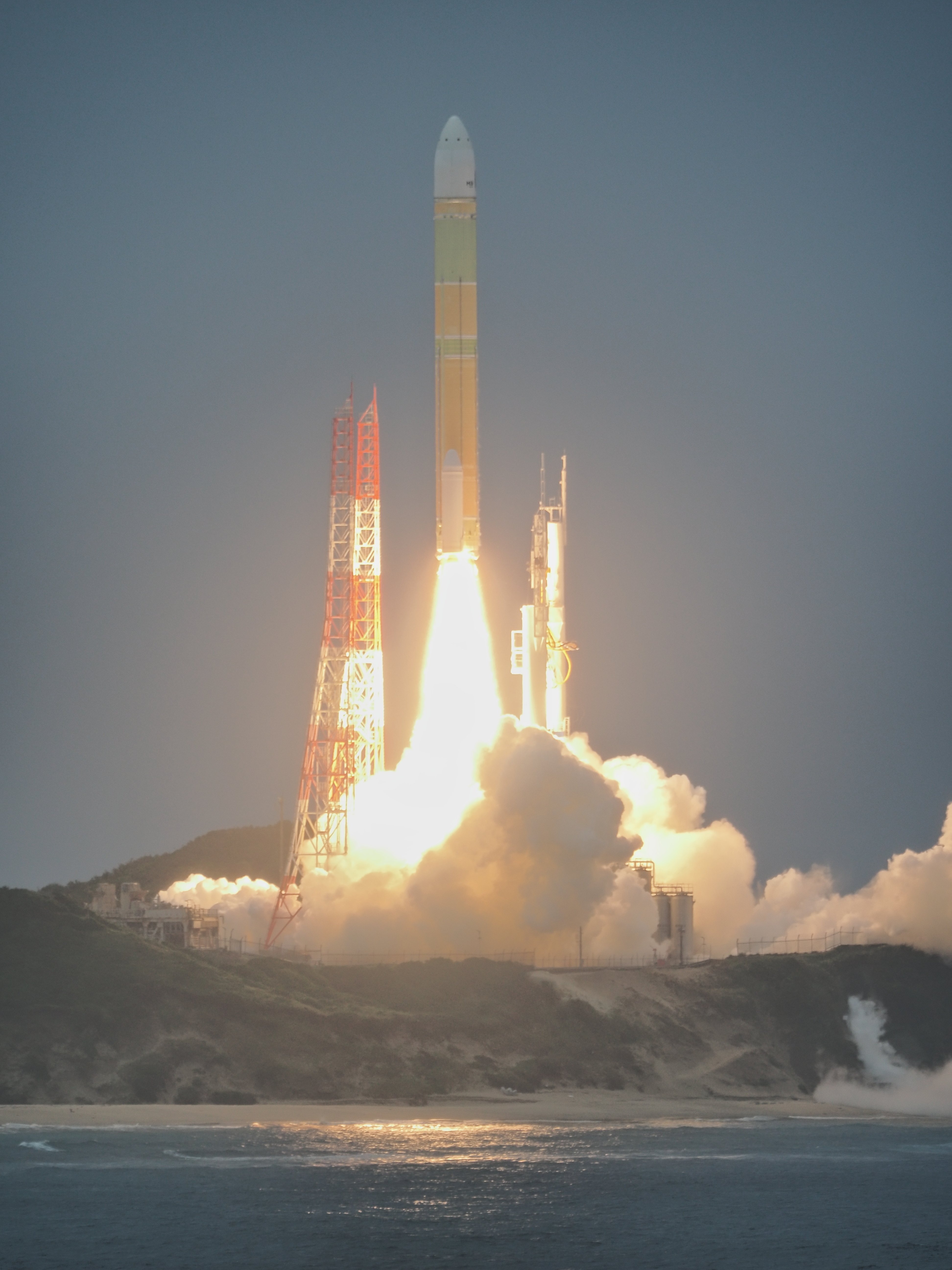 H3ロケット4号機、打ち上げ成功（写真）｜探検された天の世界