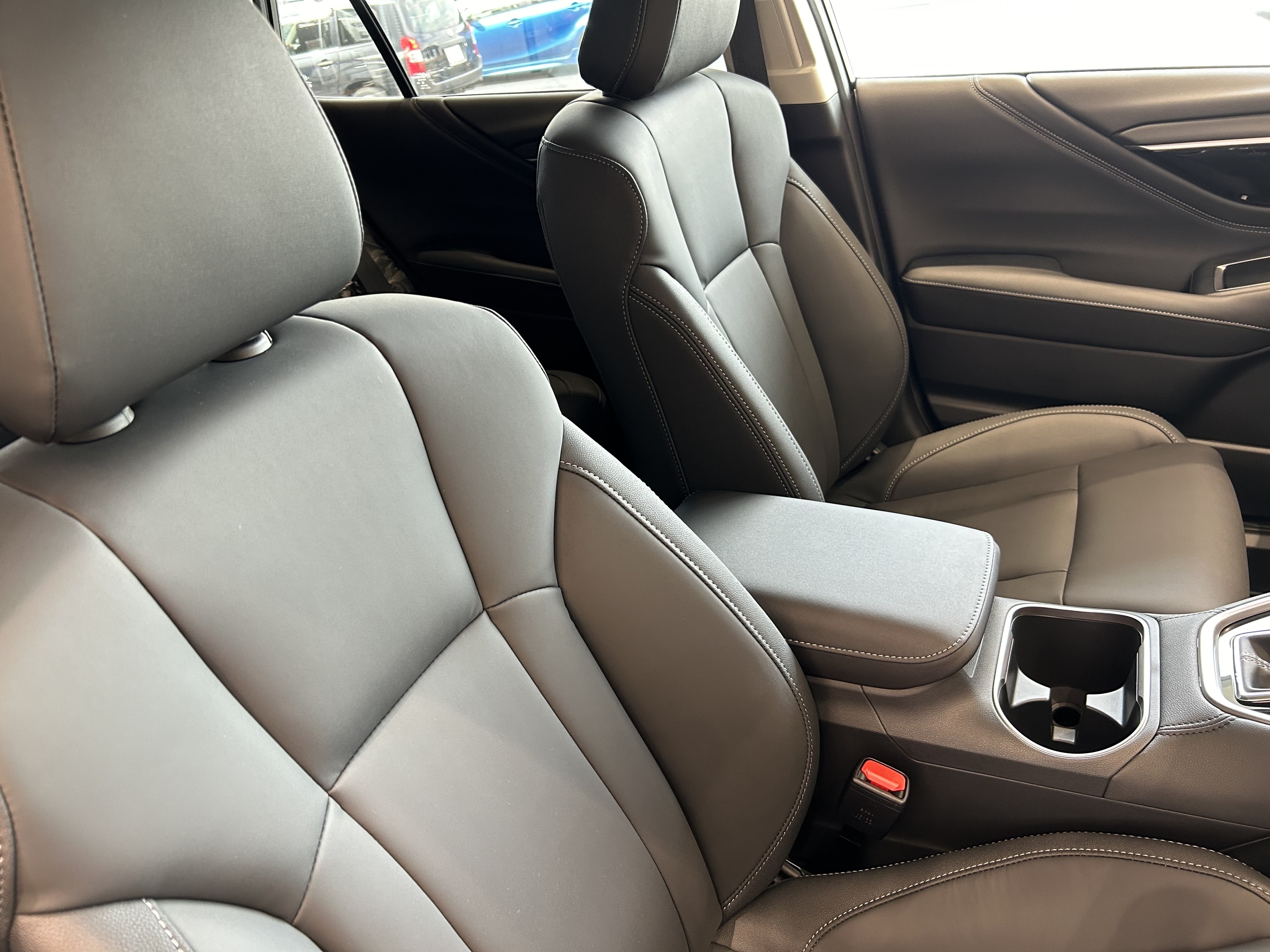 展示車のアウトバックが入りました🚗✨｜富士スバル 高崎店