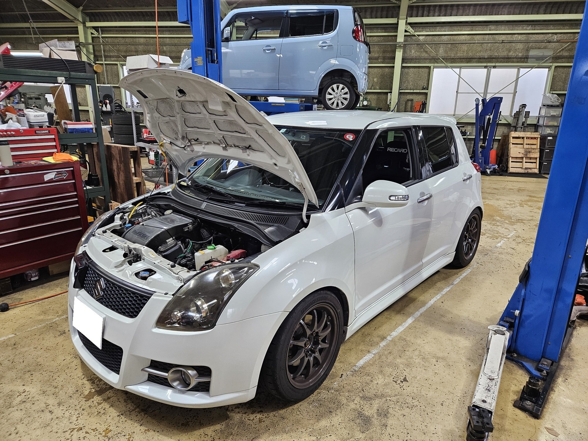 ZC31S スイフトスポーツにて、シフトはニュートラルに居るのに