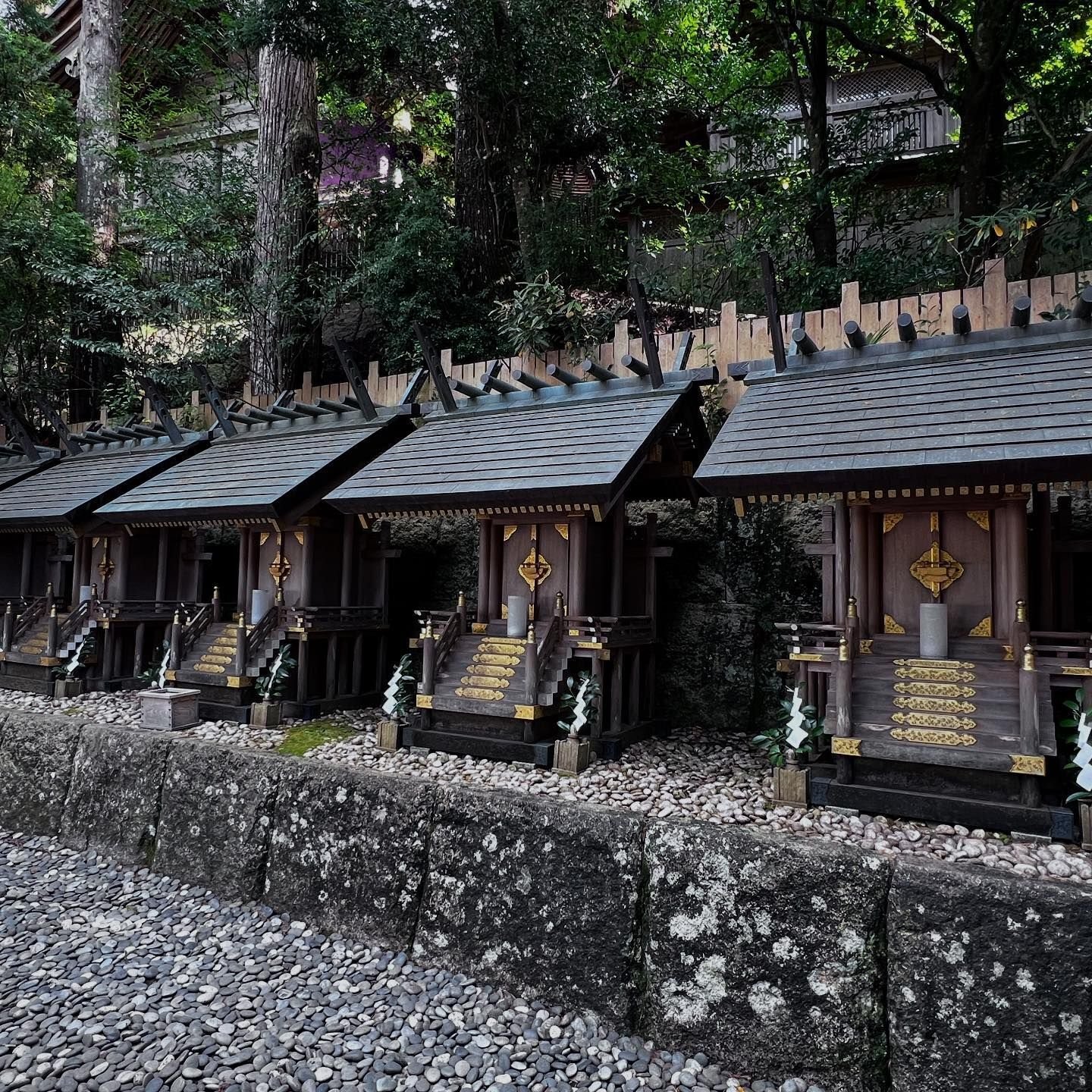 秋の天河大弁財天社と吉野路黒滝で感じる神秘と美味｜Shazzan