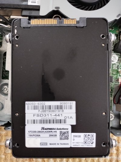 67】中古PCをまたまた購入 ー 小型で薄いミニPCにLinuxを