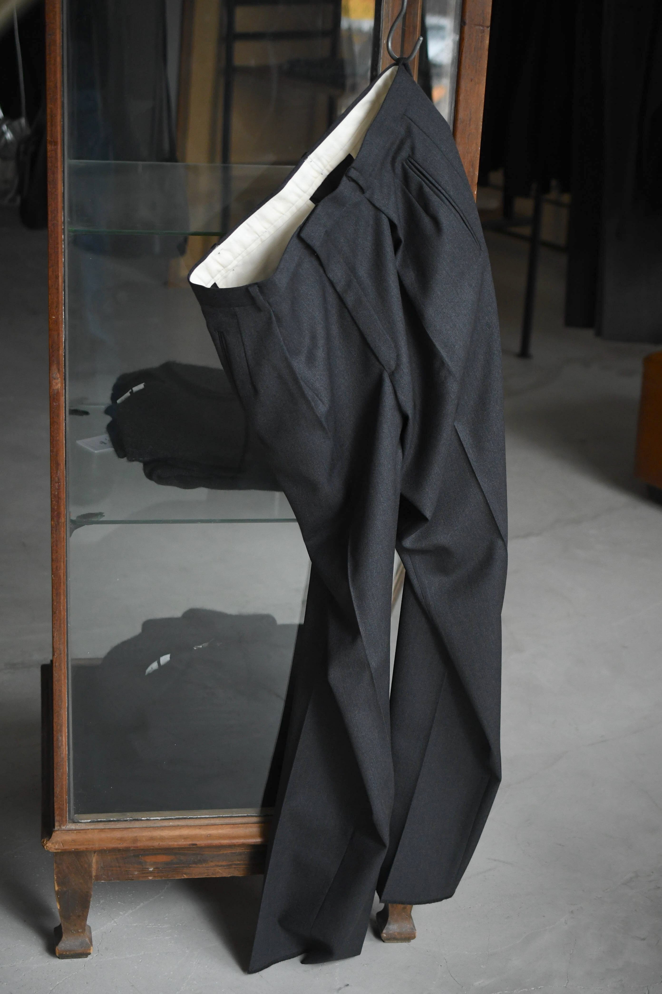 neat Back Satin Gabardine Srousers 44