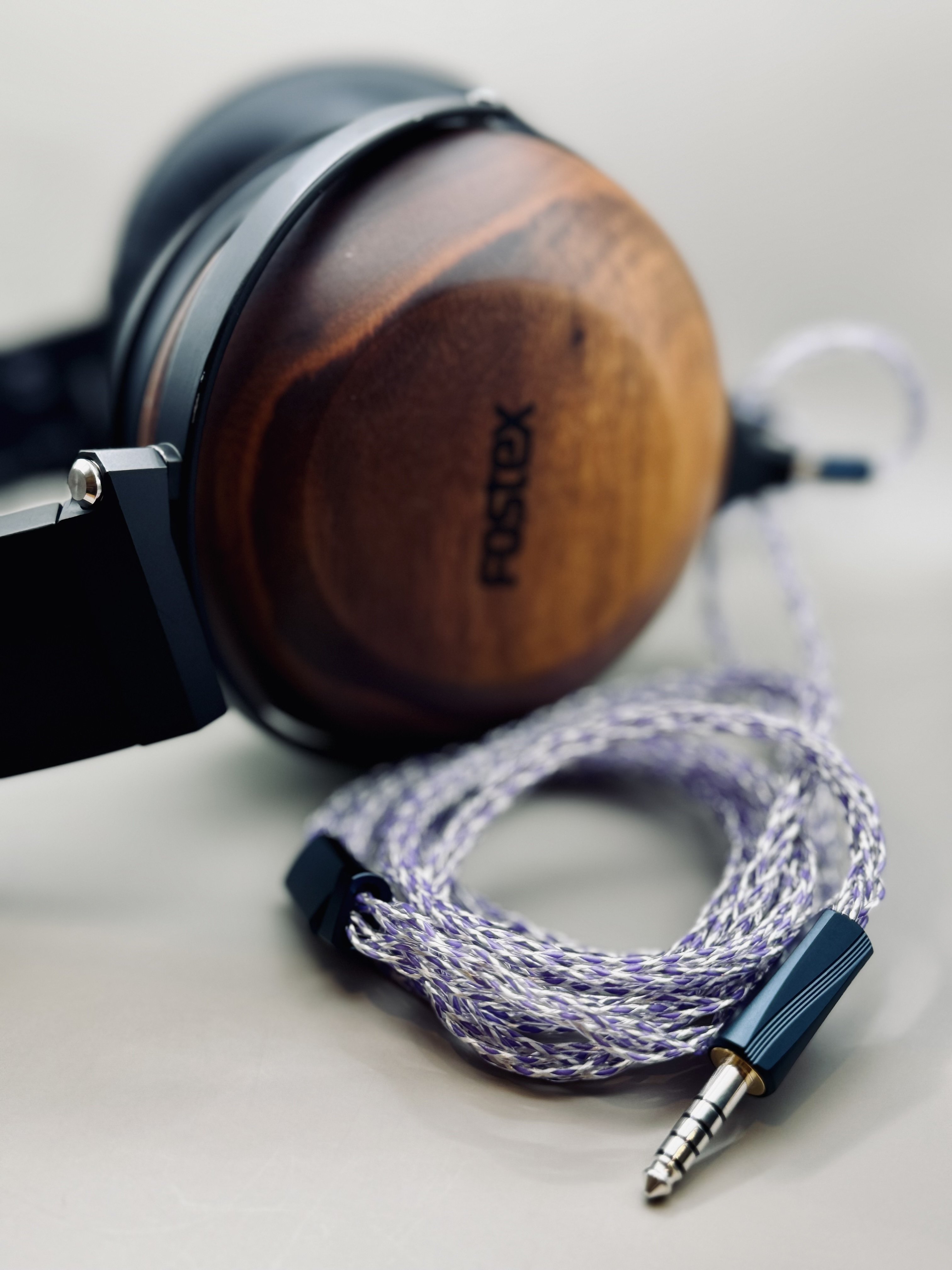 NICEHCK EpicLite(6N純銀ケーブル)のレビュー|ラルフ・ヒンクリー NICEHCK EpicLite(6N純銀ケーブル)のレビュー|ラルフ・ヒンクリー