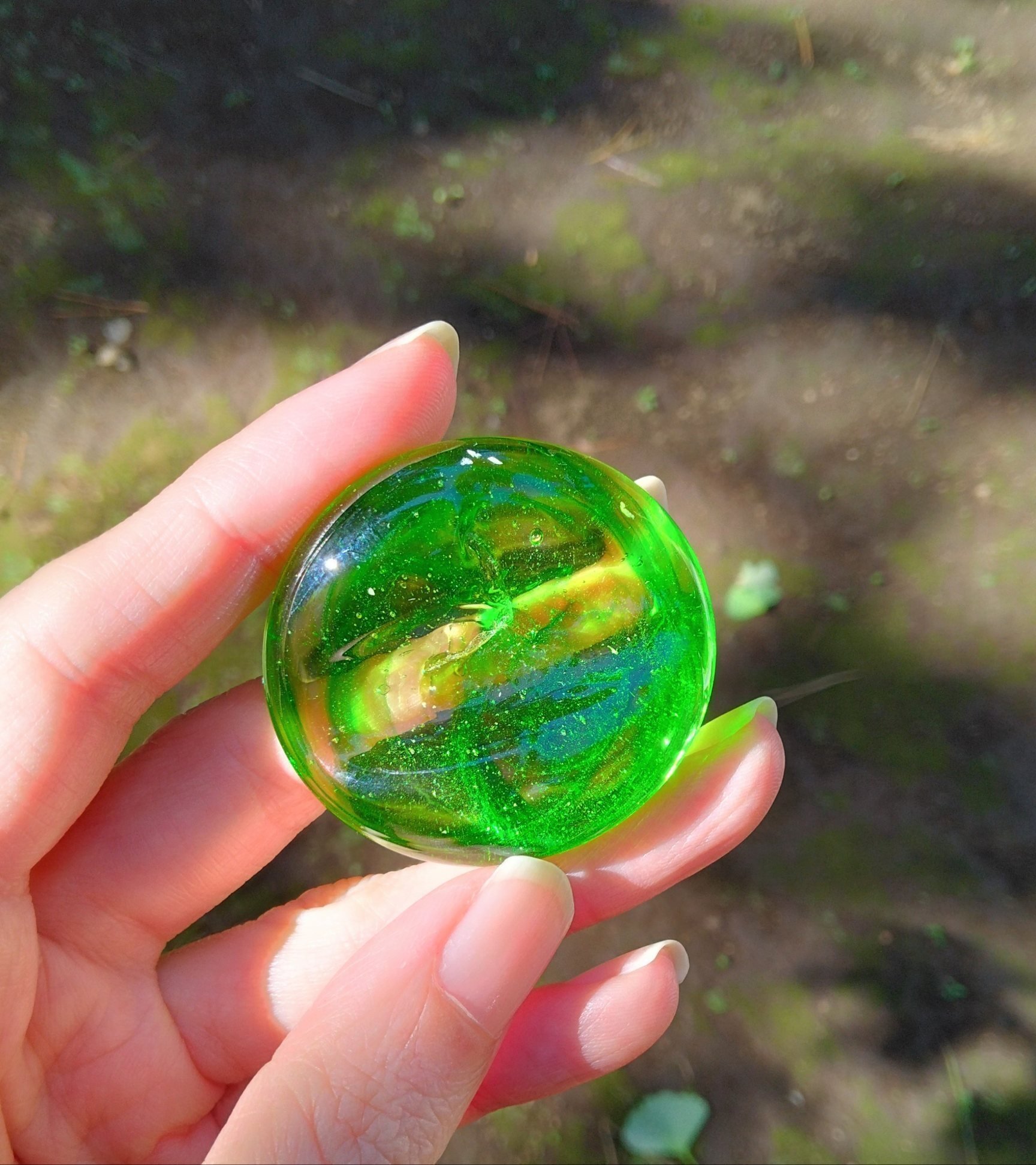 建物デザインの卵型クリスタル箸置き 宮古島ガラス工房ponte | お土産として大人気の箸置きです