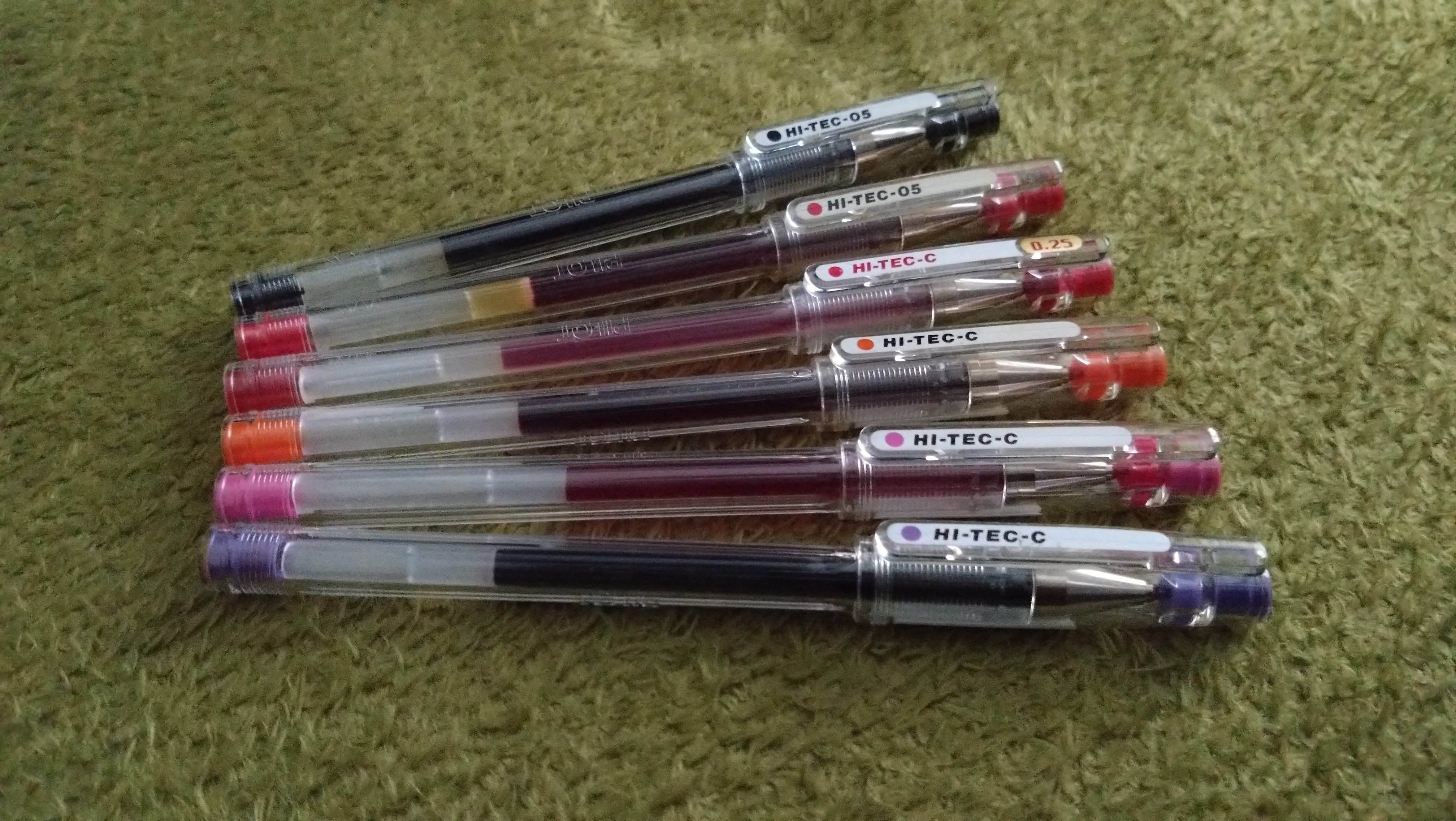 ハイテック＊うすずみ 1本23万円も！ パイロットの終売ボールペン「ハイテックC う