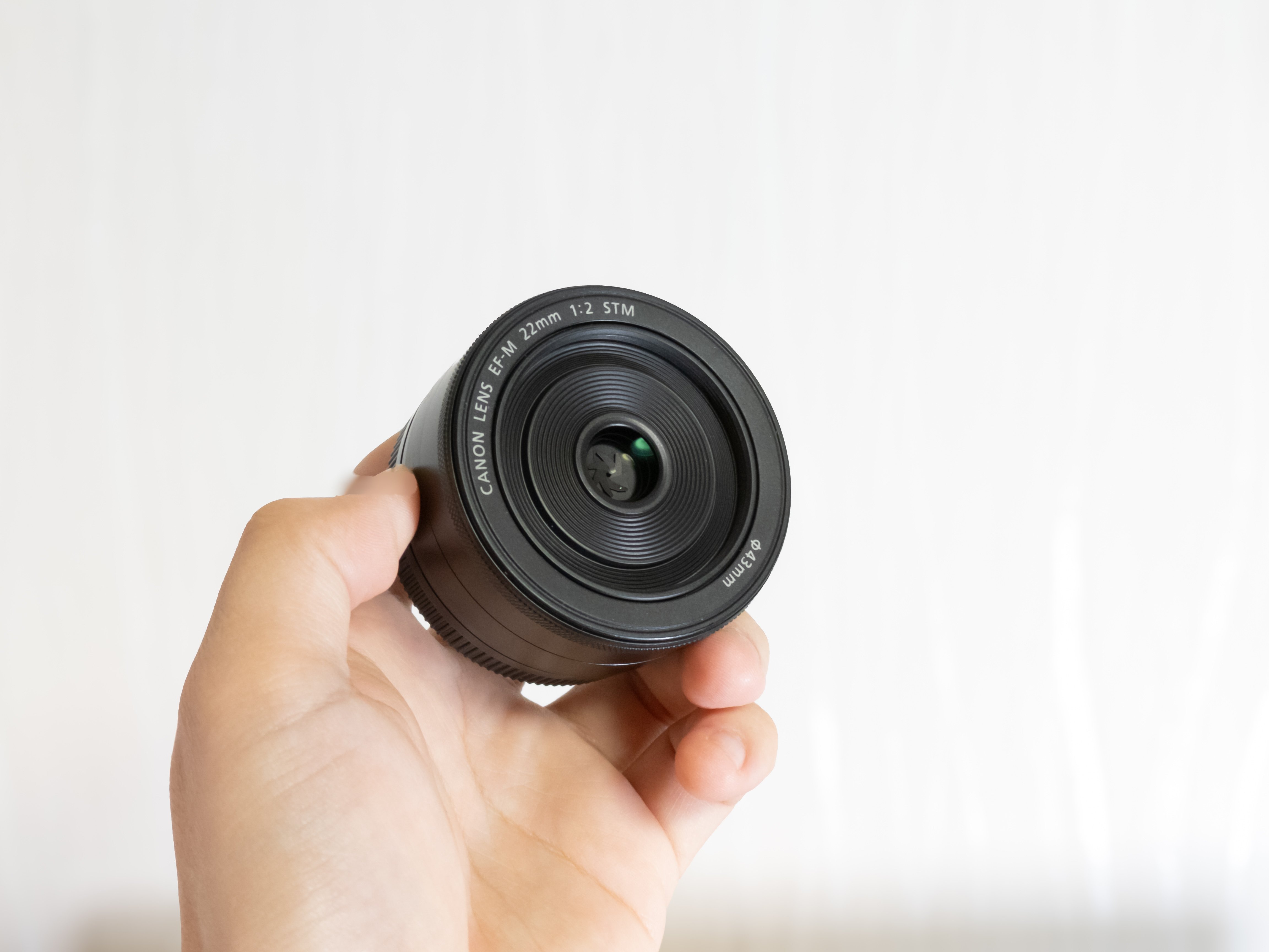 ガジェットレビュー】単焦点の神レンズ‼│キヤノン EF-M 22mm F2 ガジェットレビュー】単焦点の神レンズ‼│キヤノン EF-M 22mm F2