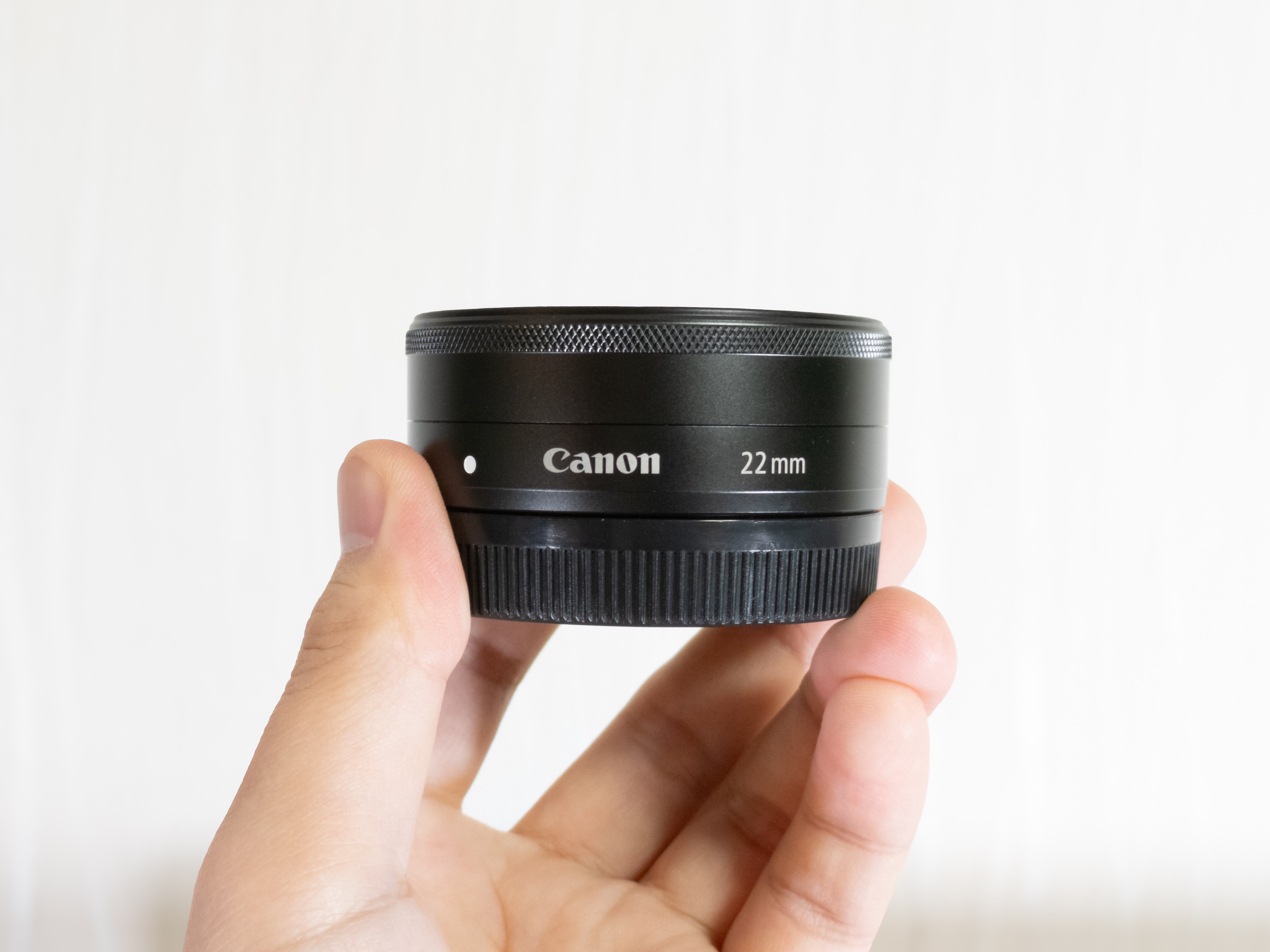 ガジェットレビュー】単焦点の神レンズ‼│キヤノン EF-M 22mm F2 ガジェットレビュー】単焦点の神レンズ‼│キヤノン EF-M 22mm F2
