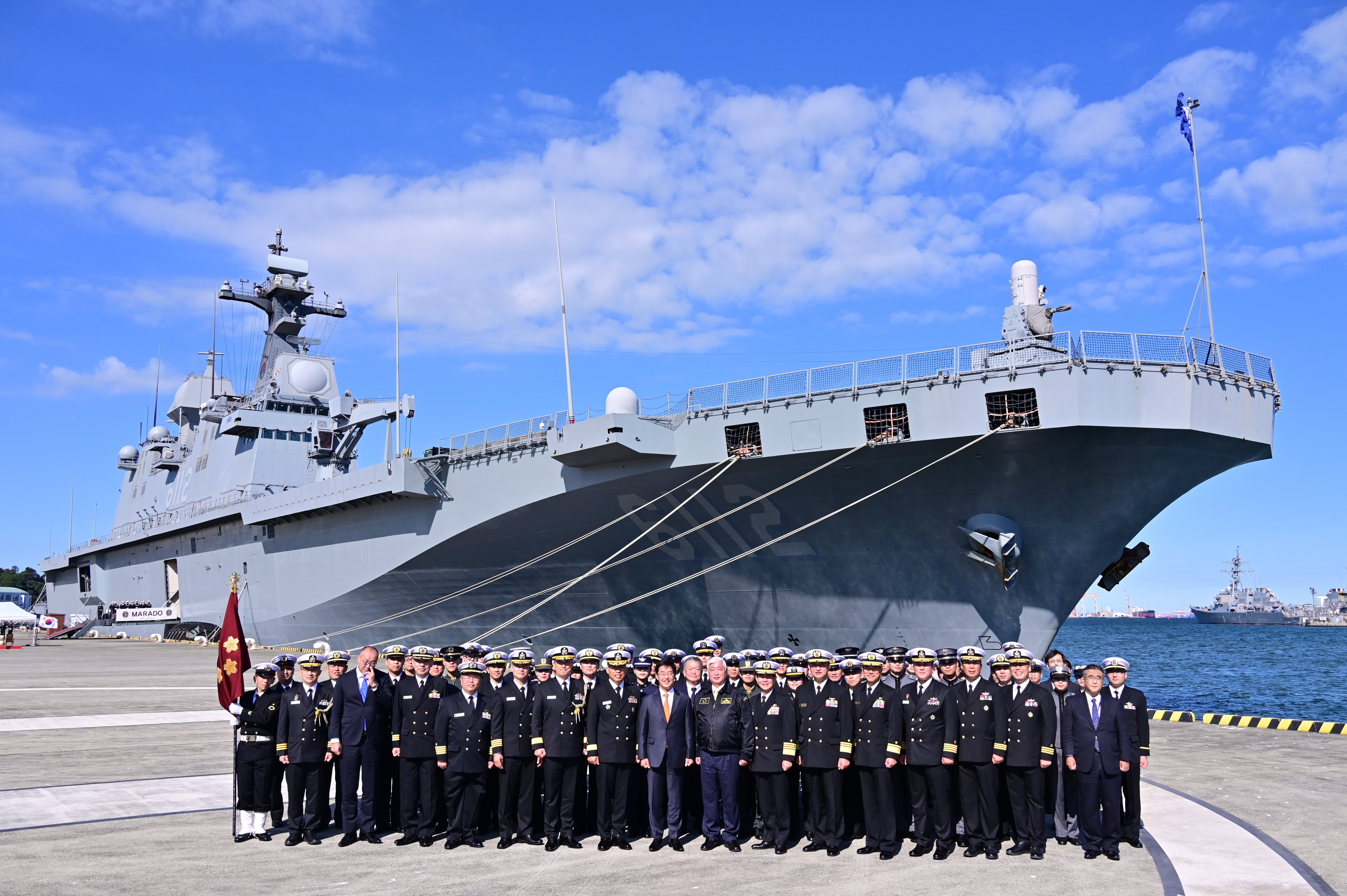 韓国海軍、海上自衛隊横須賀基地に入港｜ユキカゼ（深水千翔）