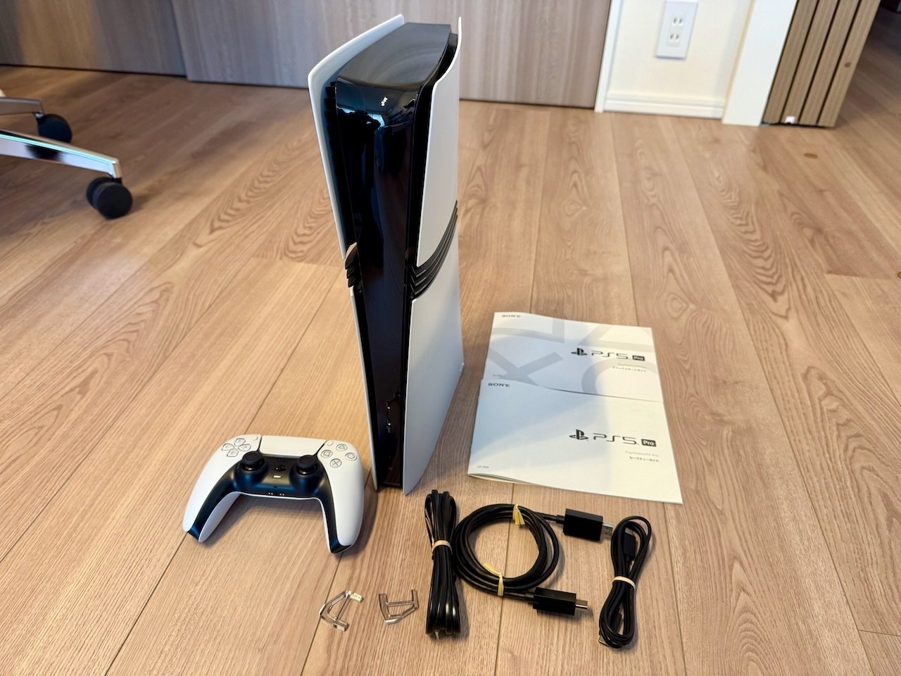 美品PlayStation5 Pro本体モンハンワイルズ付CFI-7000B01 モンハンワイルズをやる為にPS5 Proを購入してみた｜NEO TOKYO TV