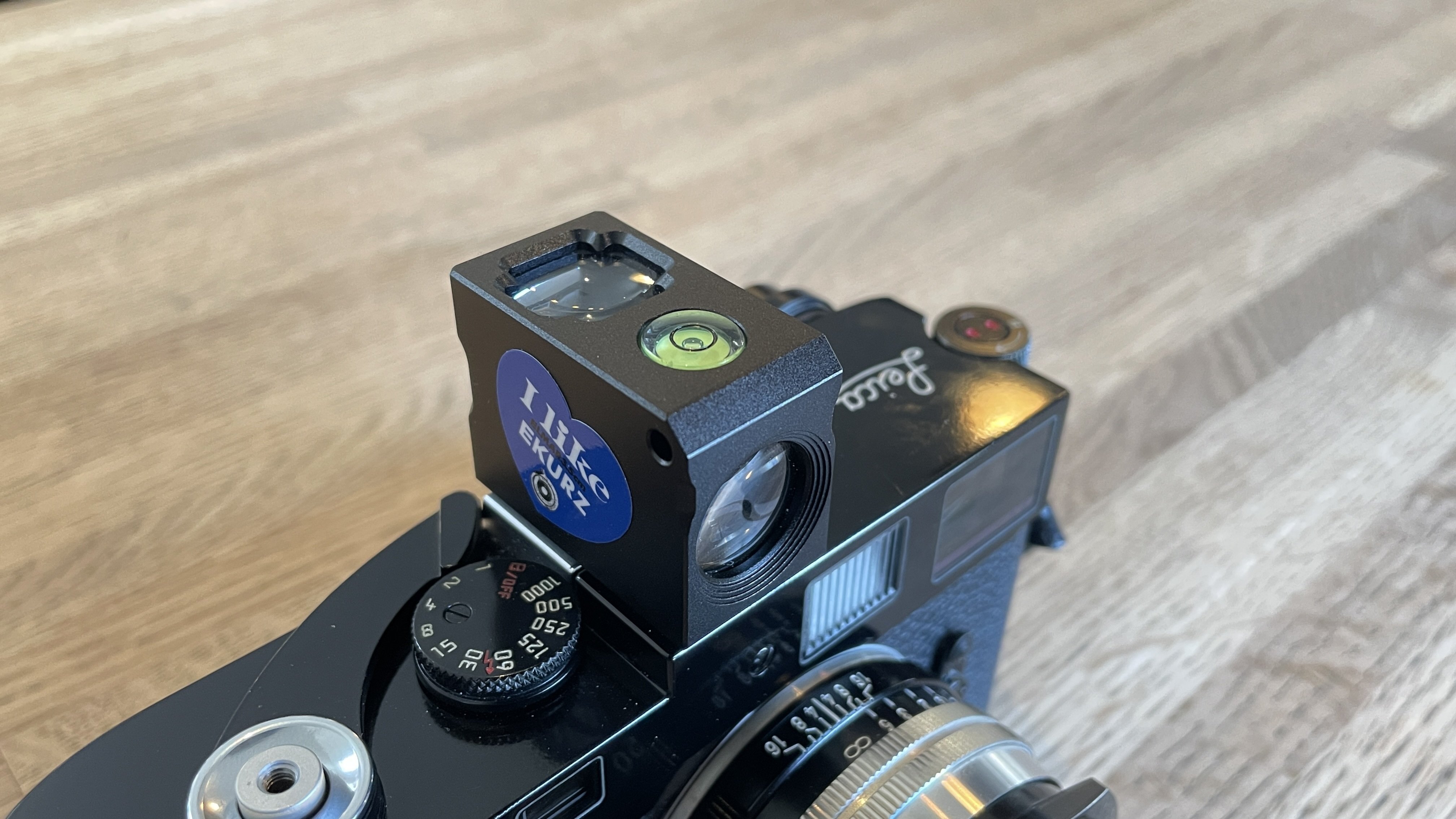 Universal Waist Level Viewfinderを買ってみた（散財）｜MOJA MOJA