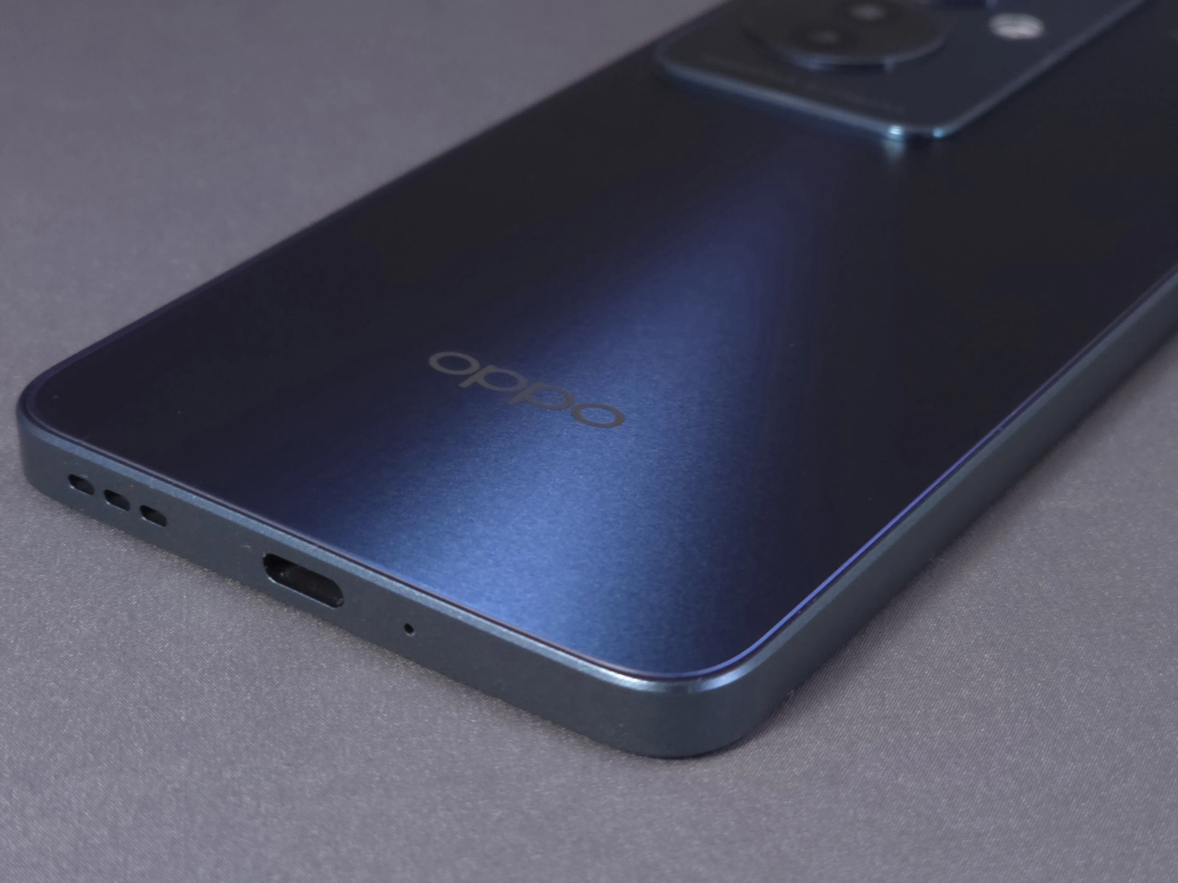 OPPO Reno11 A使用感レビュー|動作そこそこサクサクな大画面177g軽量