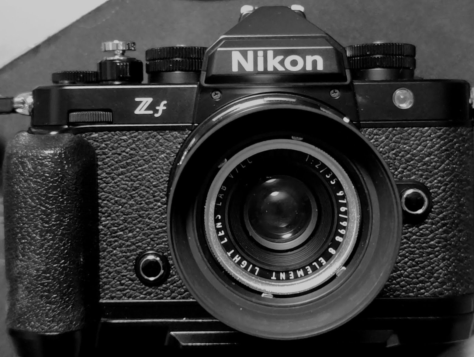 秋はまだか 周八枚+Nikon Zf｜Swan High 1114