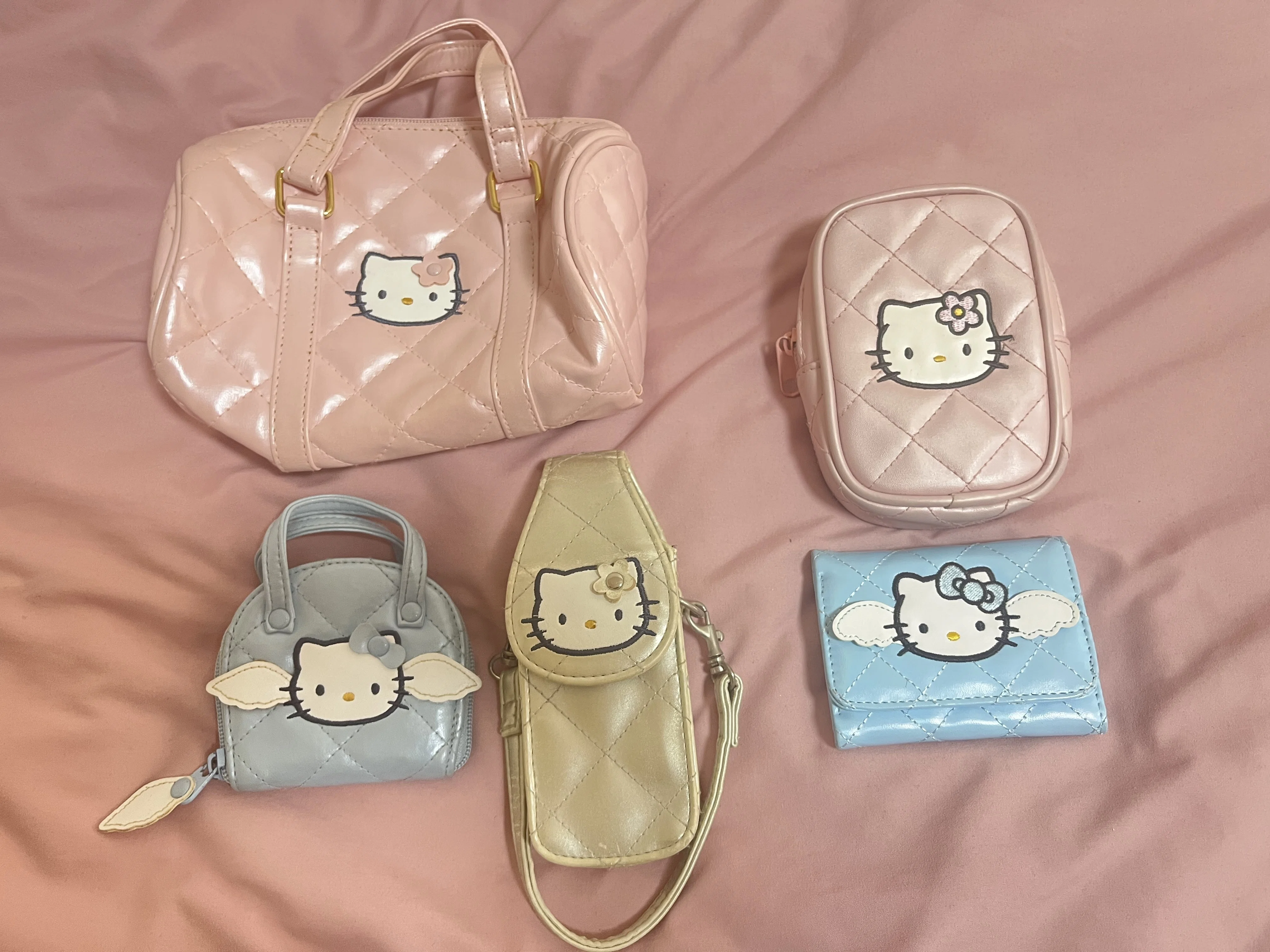 ハローキティコレクターがメルカリで探すレトログッズの魅力。｜むらたゆか