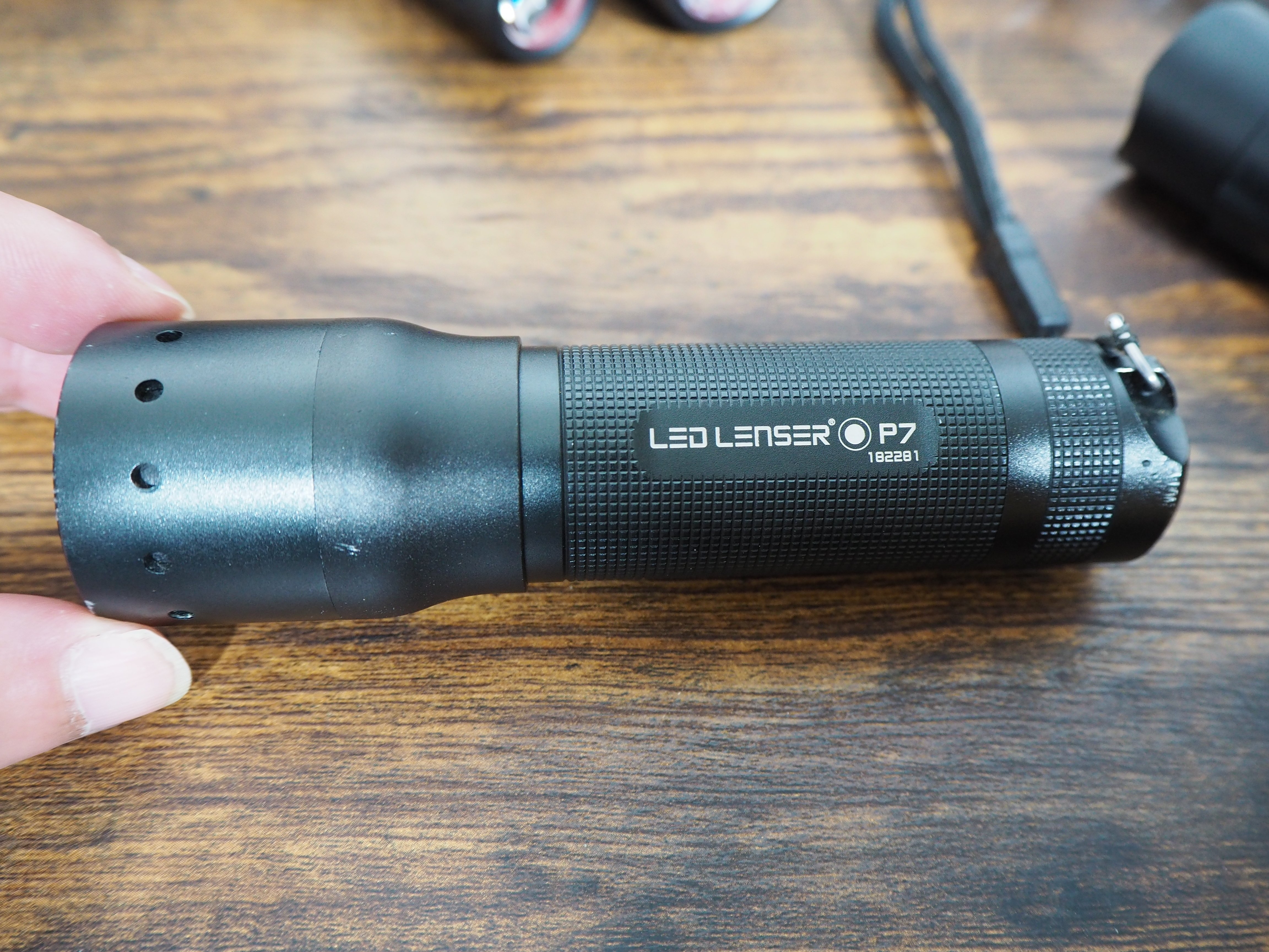 LED LENSERの公式？廉価版ライトたち｜にゃごにゃご