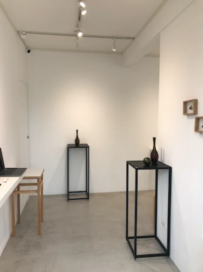 ありがとうございました 吉田新 個展 『 漆と昆虫の輝き 〜玉虫厨子に ありがとうございました 吉田新 個展 『 漆と昆虫の輝き 〜玉虫厨子に